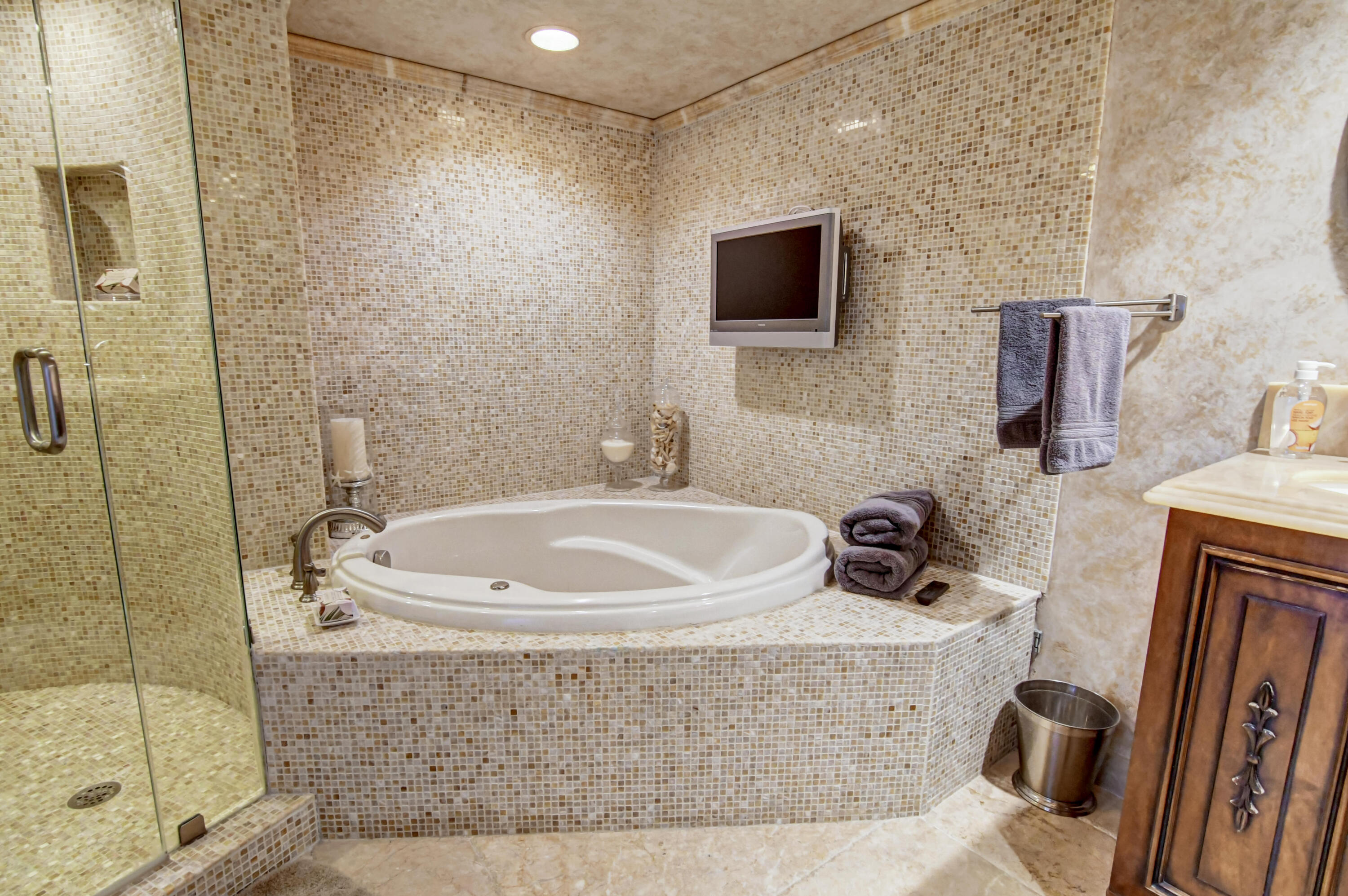 250 S Ocean Boulevard 16c Property Photo 29
