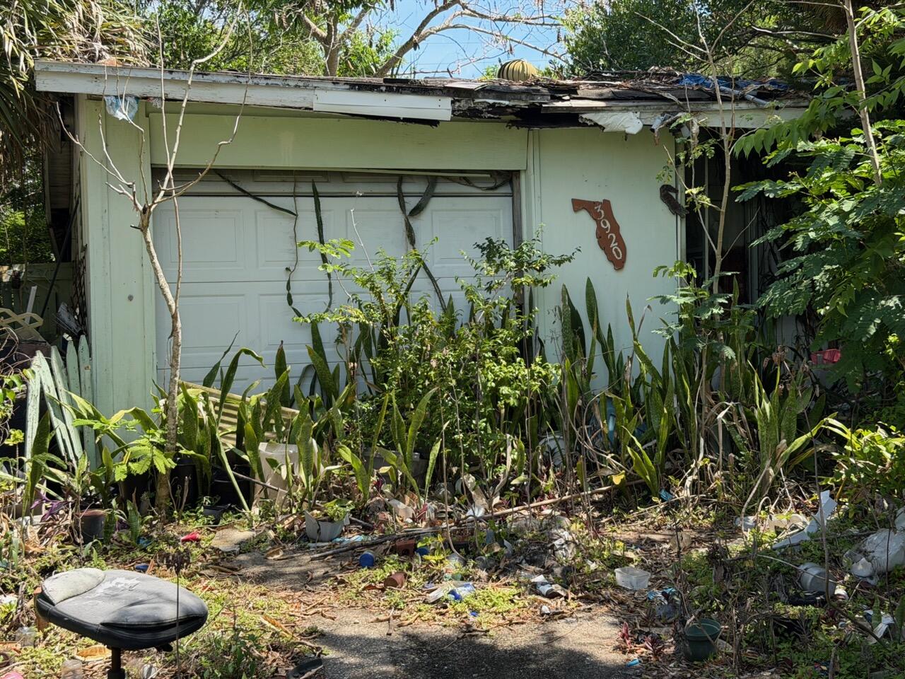 3920 Barcelona Street Property Photo 1
