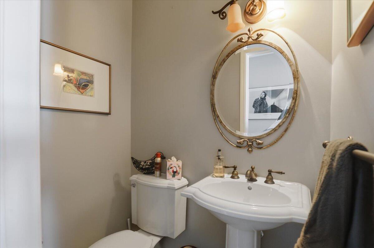 6261 Ne 19th Avenue 1229 Property Photo 5