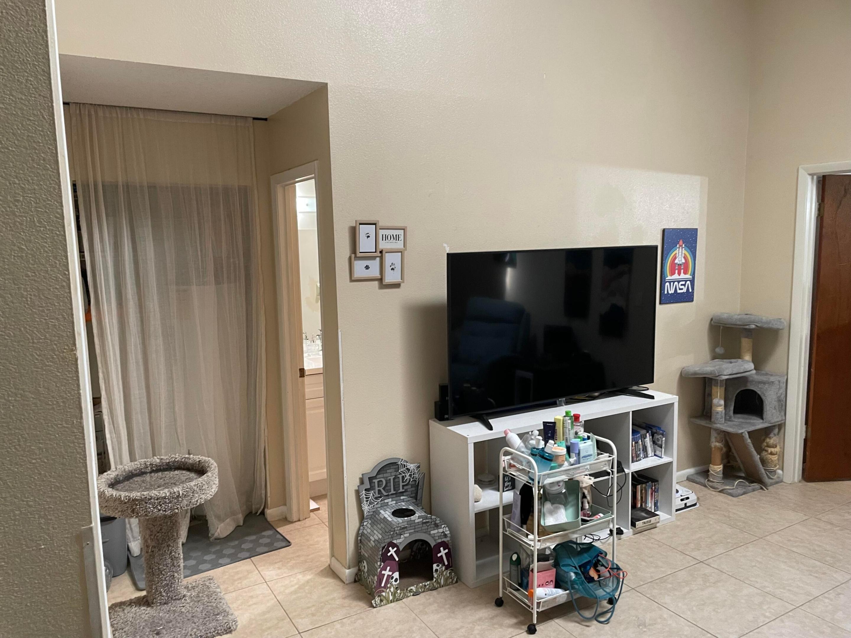 7607 Se Hobe Terrace Property Photo 7