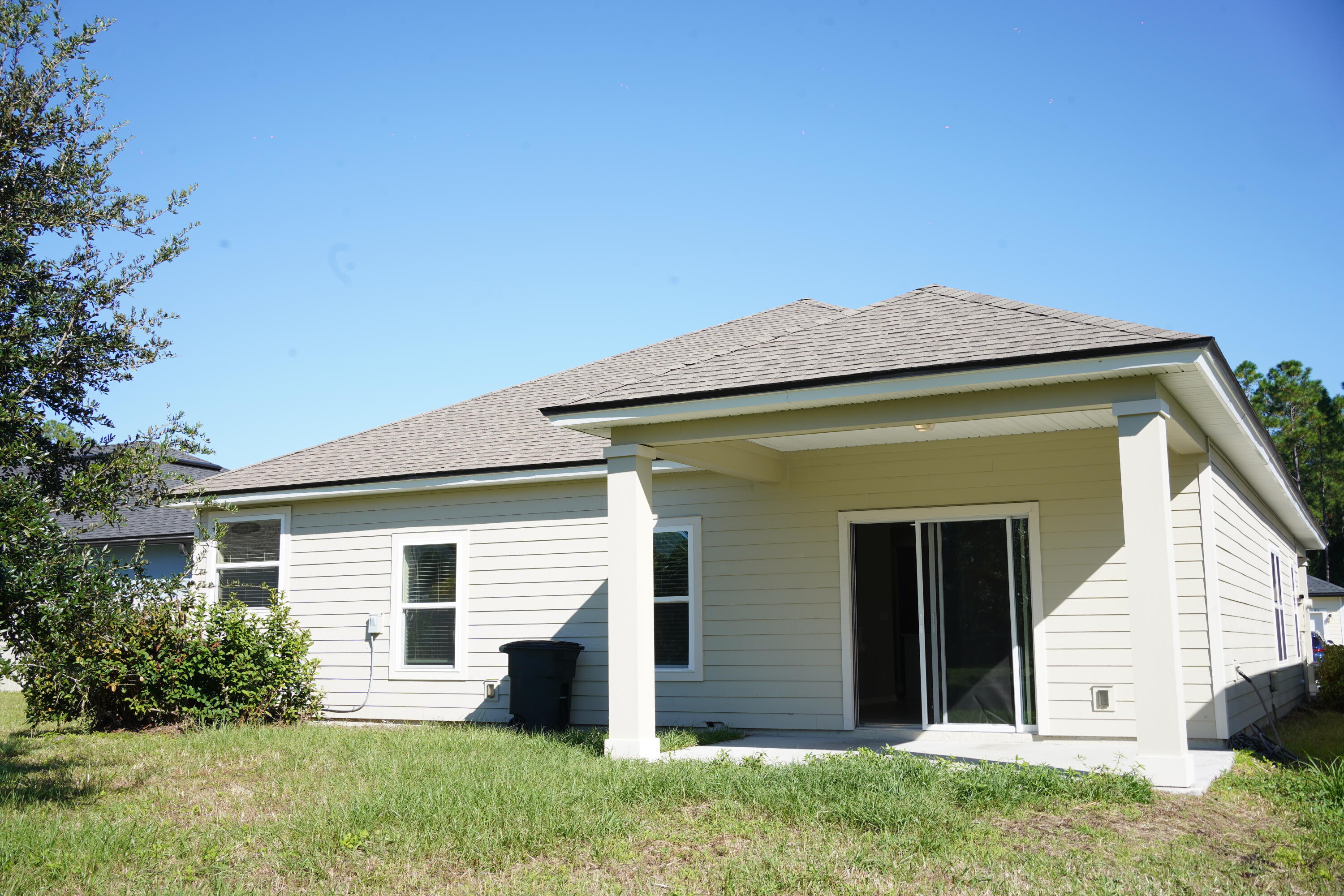 855 Sycamore Way Property Photo 8