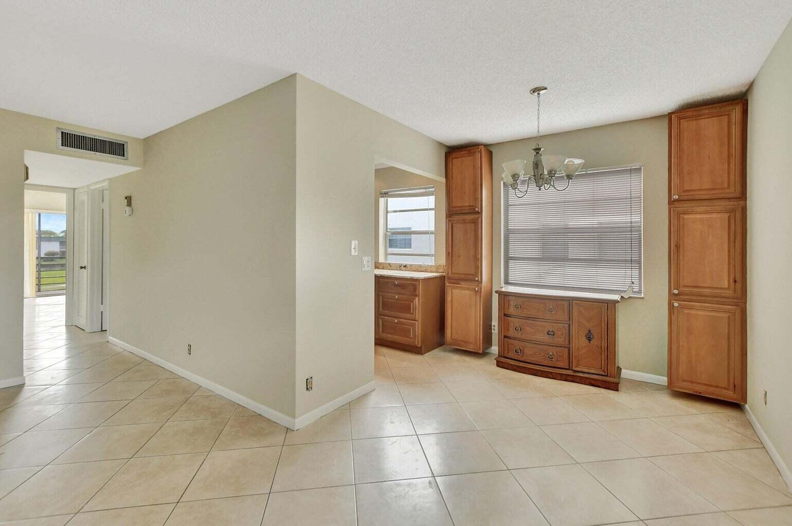 187 Normandy D Property Photo 10