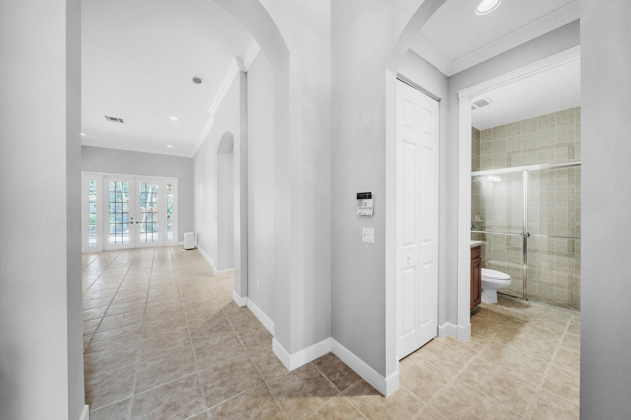 6581 Southport Drive Property Photo 11