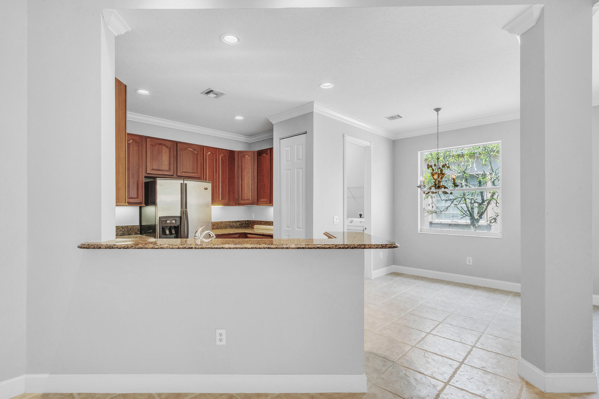6581 Southport Drive Property Photo 12