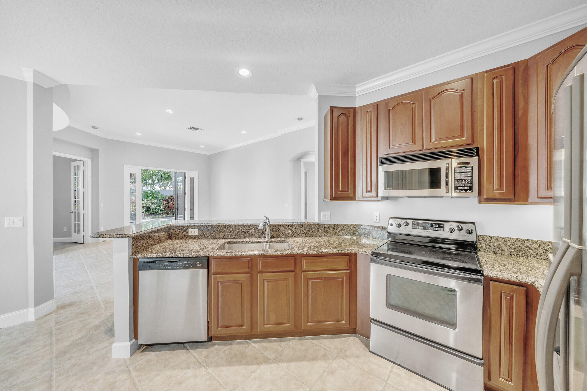 6581 Southport Drive Property Photo 16