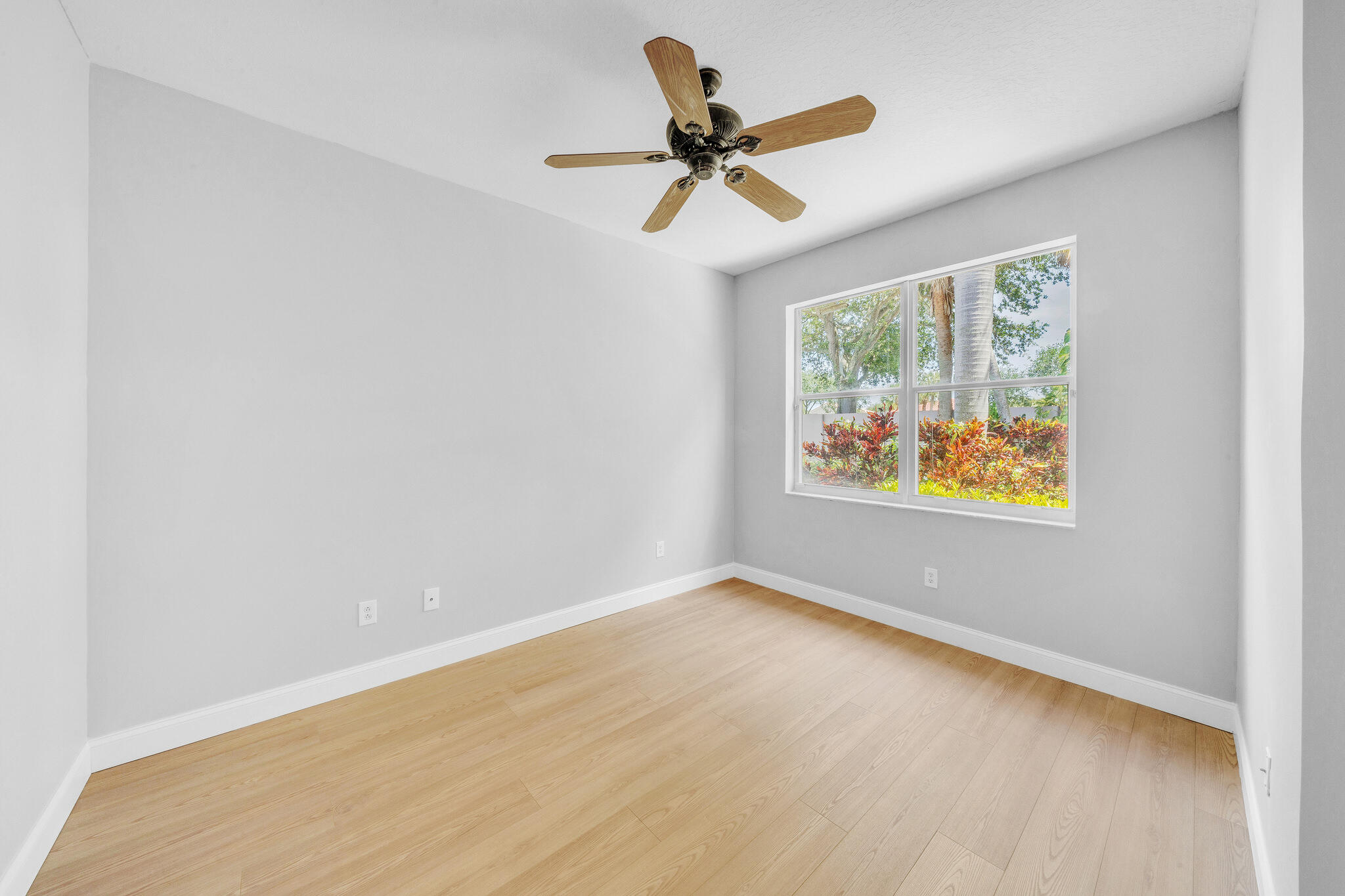 6581 Southport Drive Property Photo 21