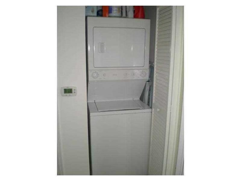 951 Brickell Avenue 701 Property Photo 12