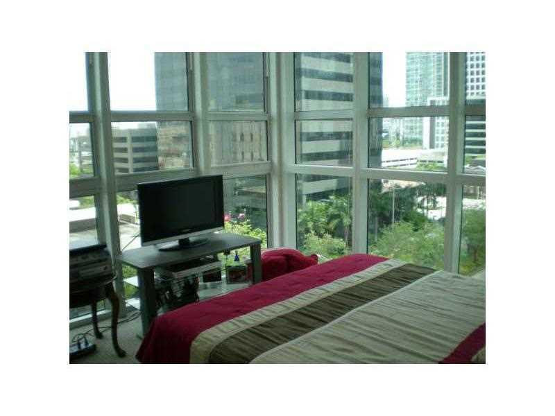 951 Brickell Avenue 701 Property Photo 27