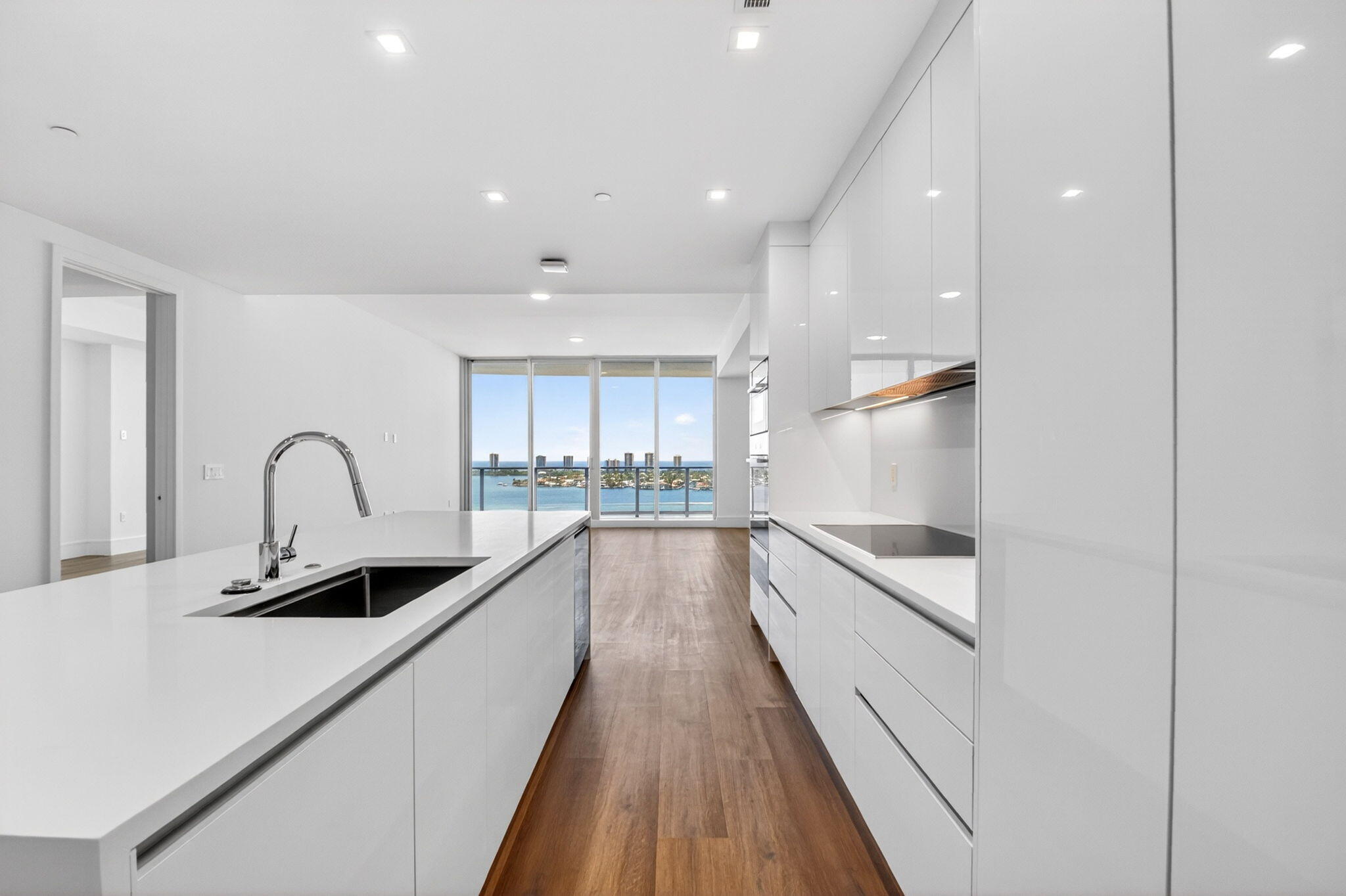 220 Lake Shore Drive 1808 Property Photo 4