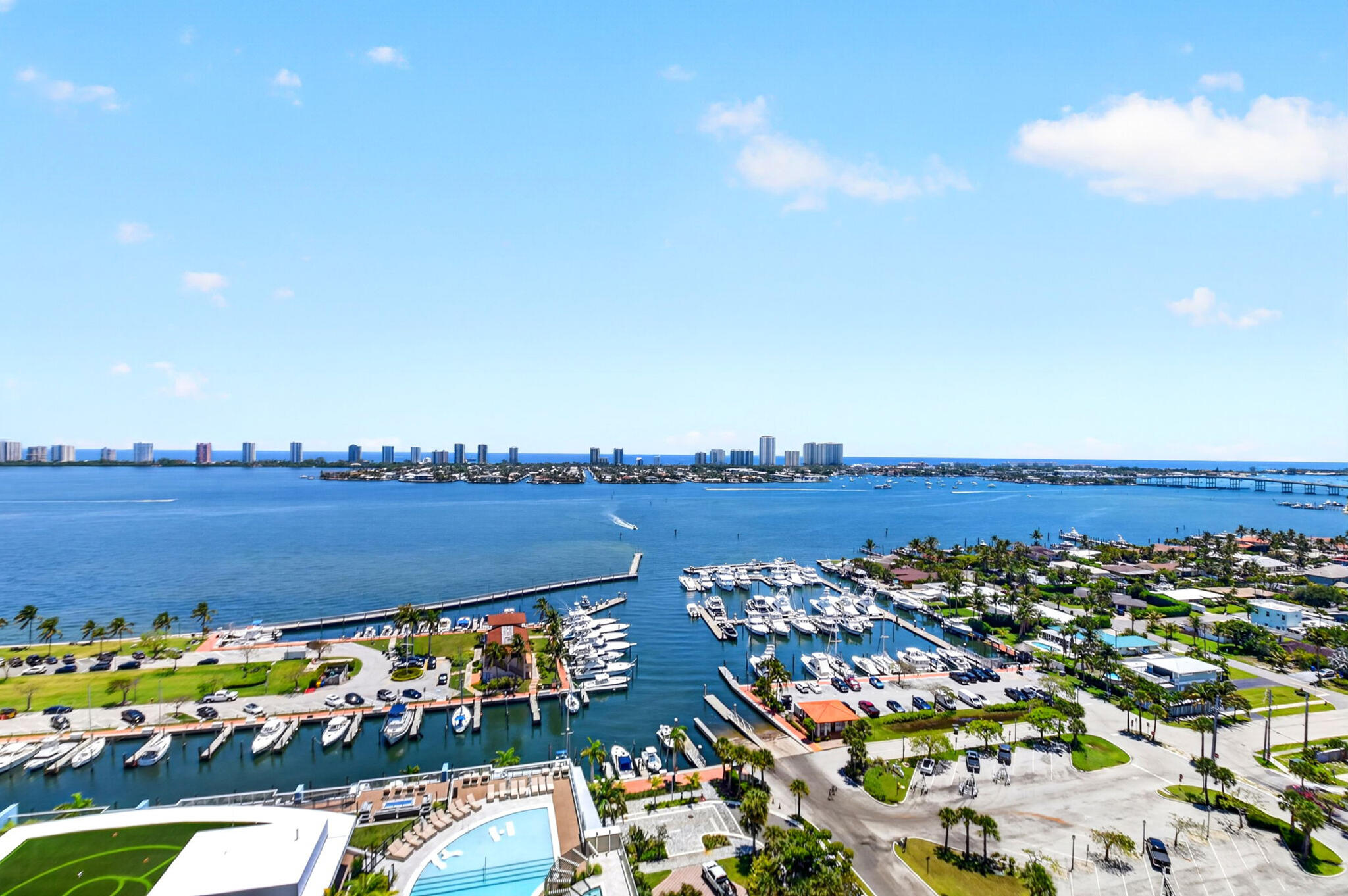 220 Lake Shore Drive 1808 Property Photo 13