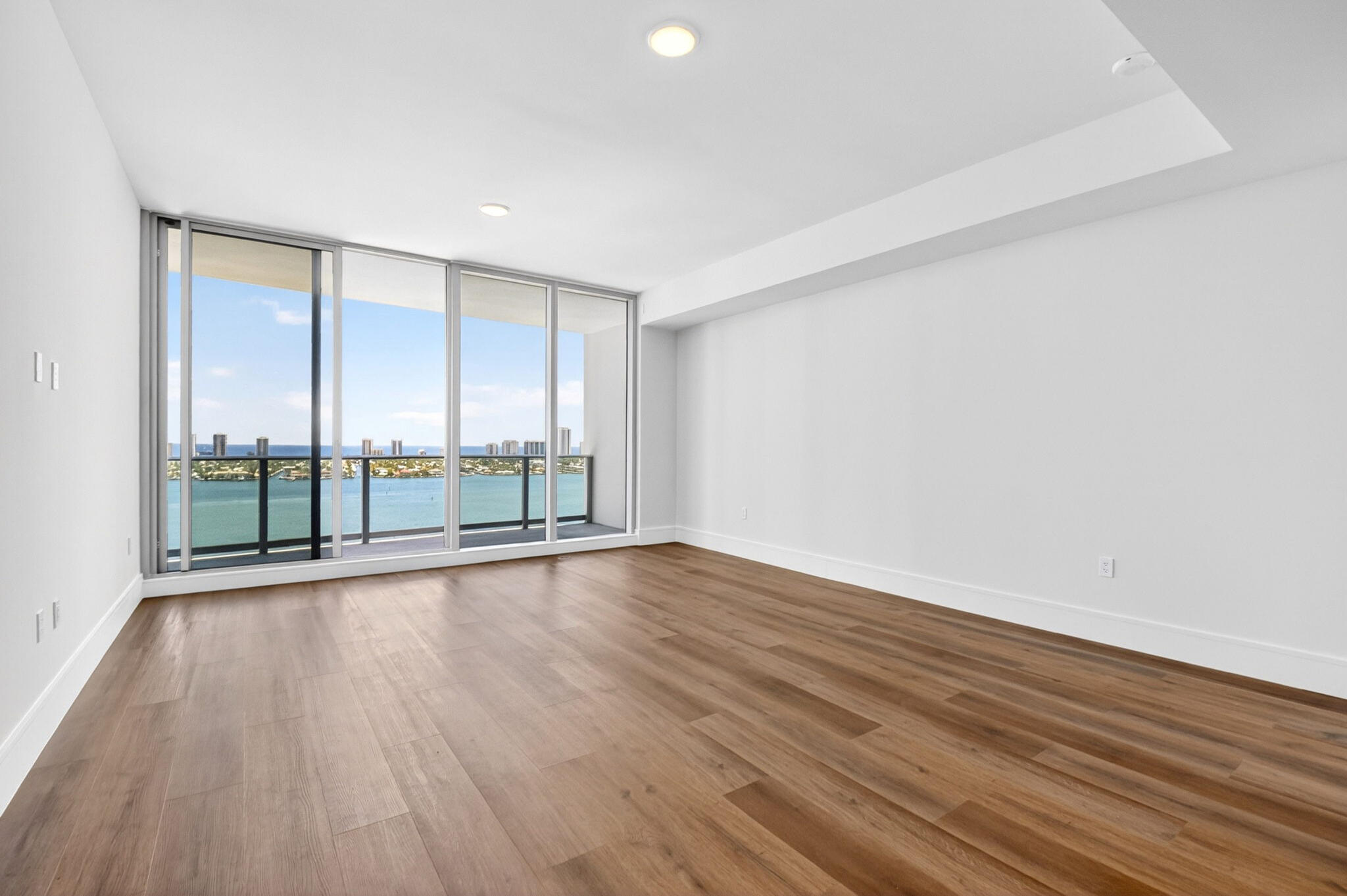 220 Lake Shore Drive 1808 Property Photo 16