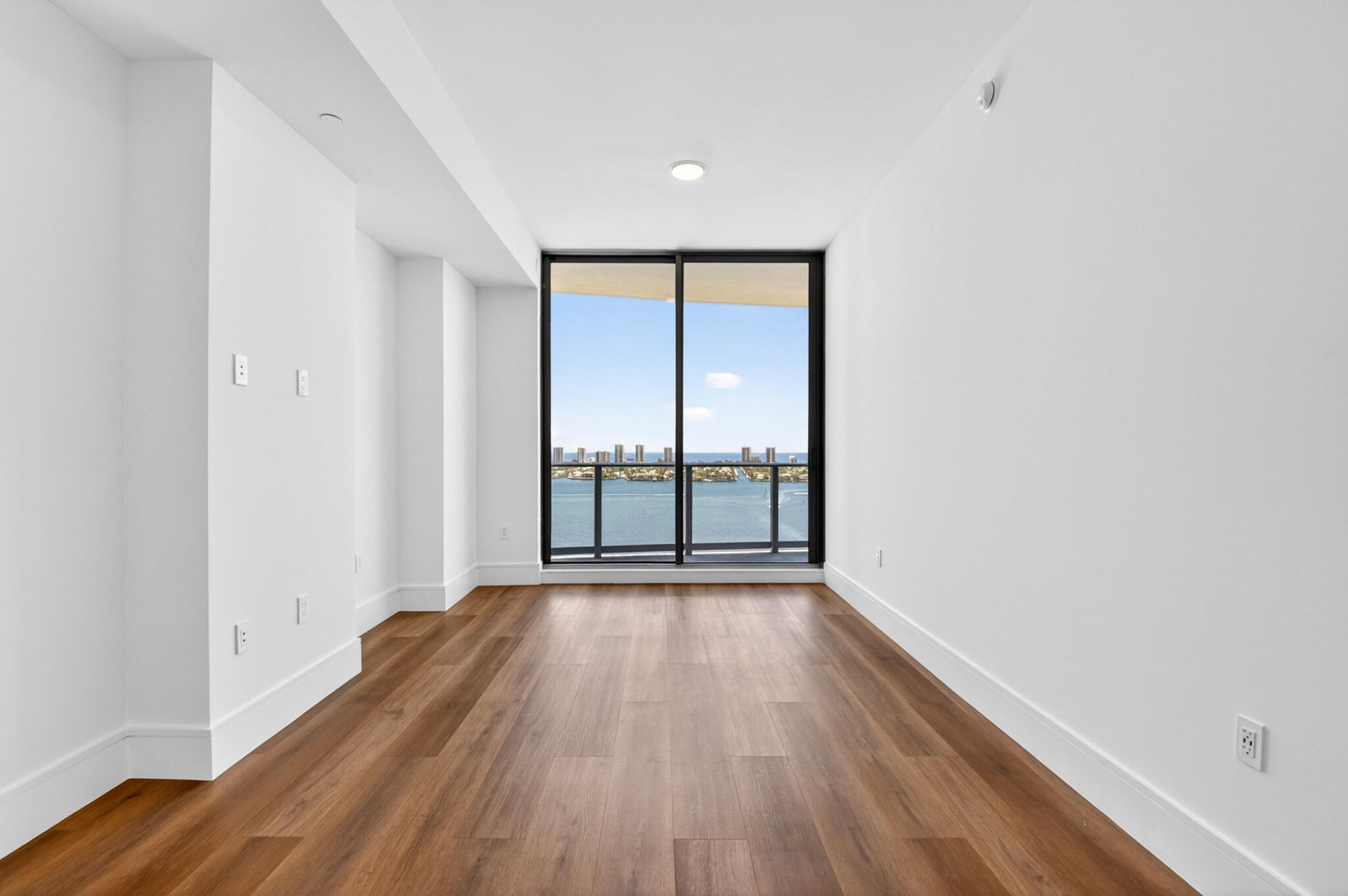 220 Lake Shore Drive 1808 Property Photo 20