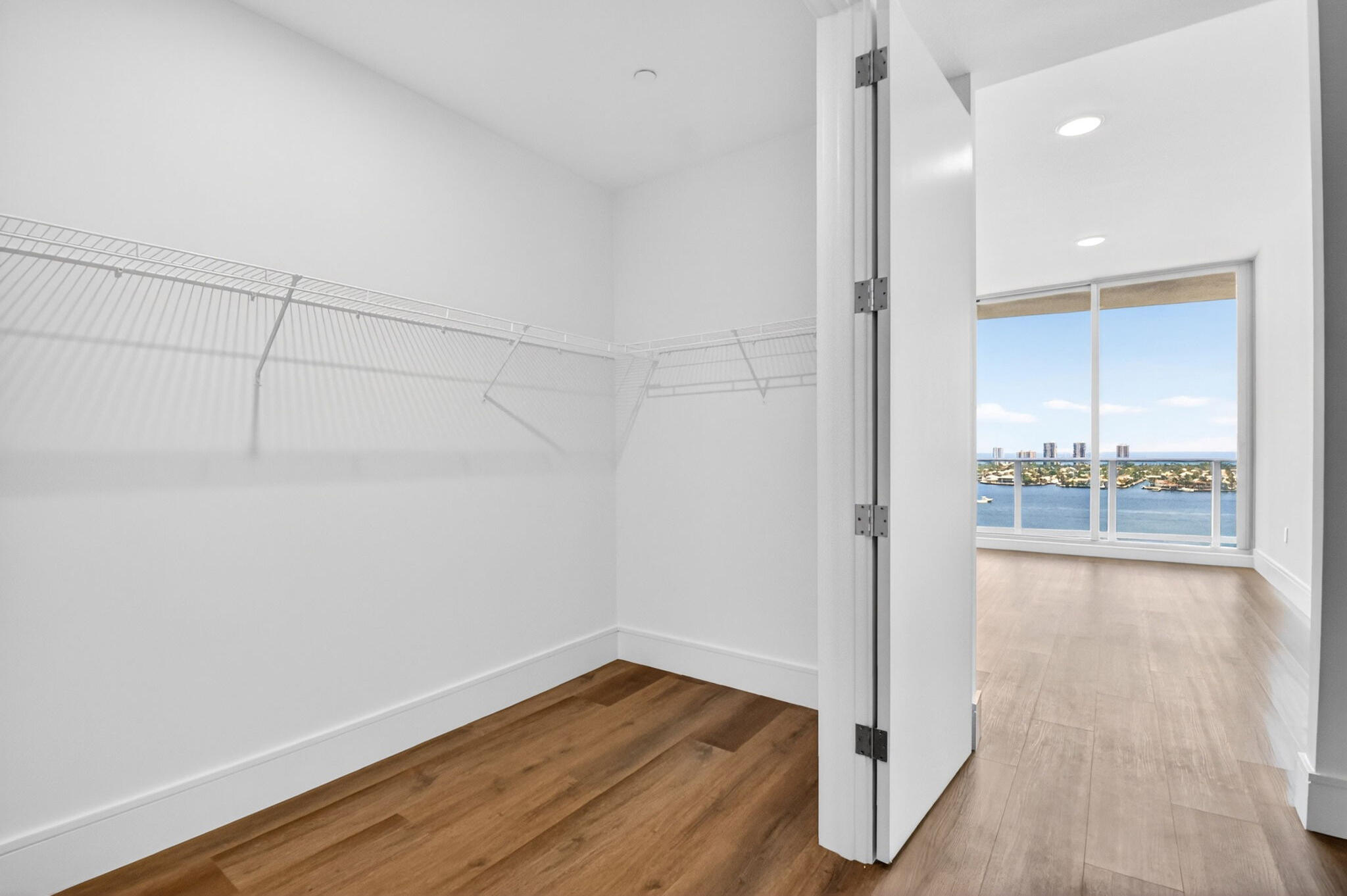 220 Lake Shore Drive 1808 Property Photo 22