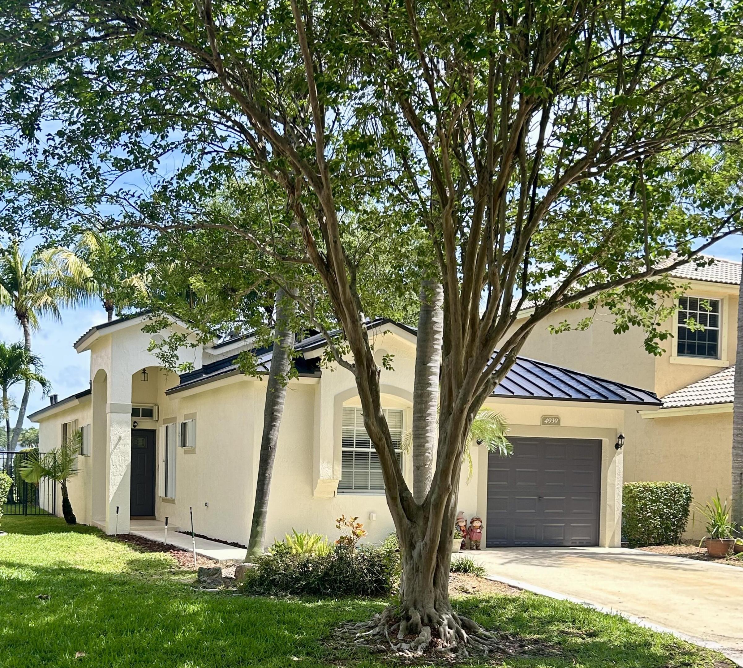 4939 Pelican Street Property Photo 1