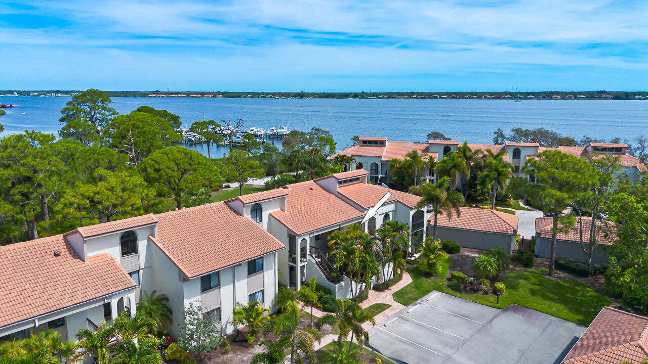 2516 NW Seagrass Drive 8b