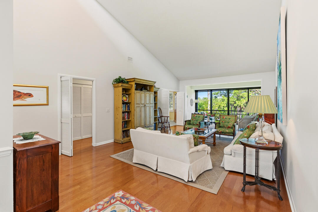 2516 Nw Seagrass Drive 8b Property Photo 43