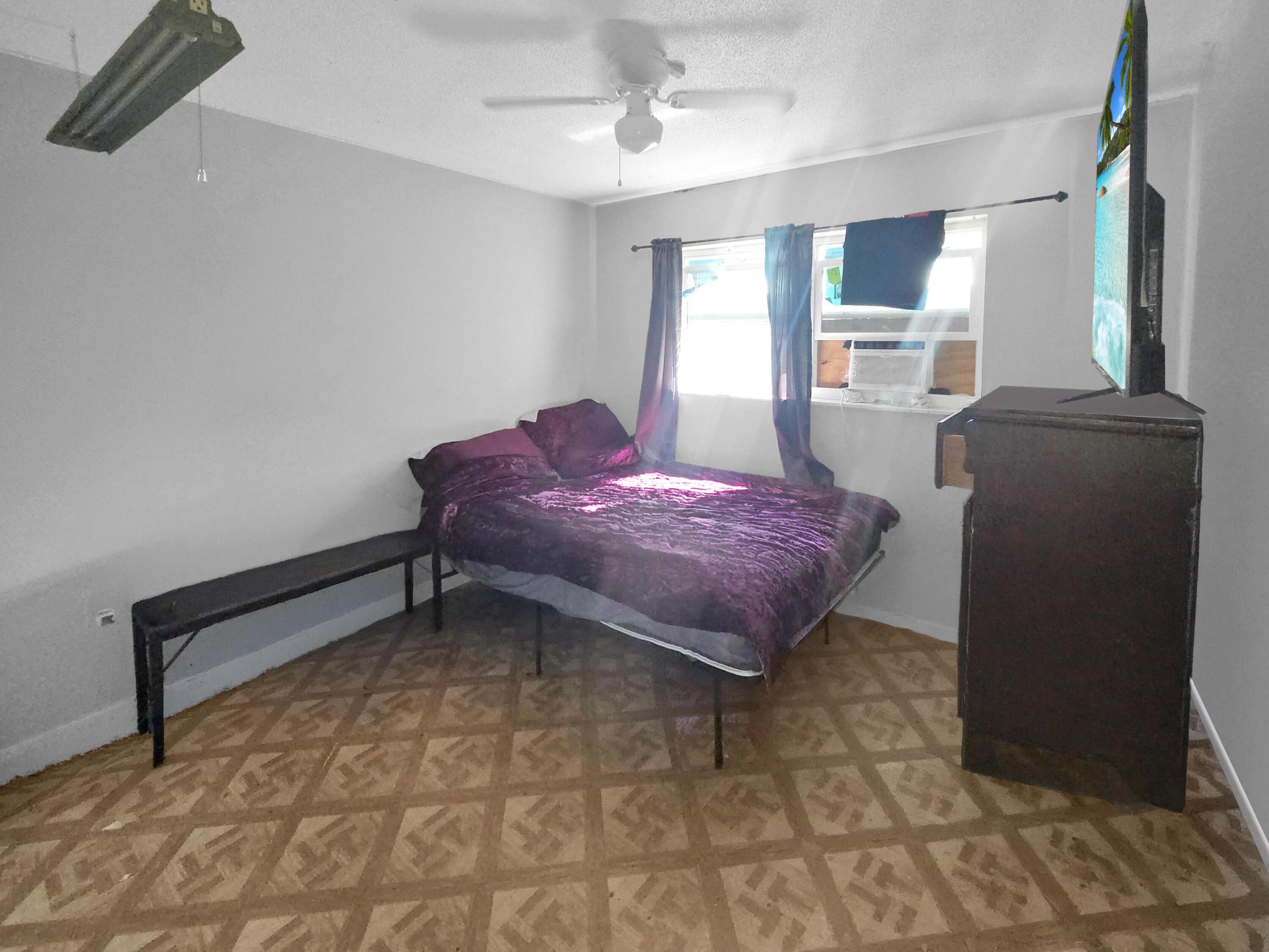 515 Palm Avenue A&b Property Photo 9