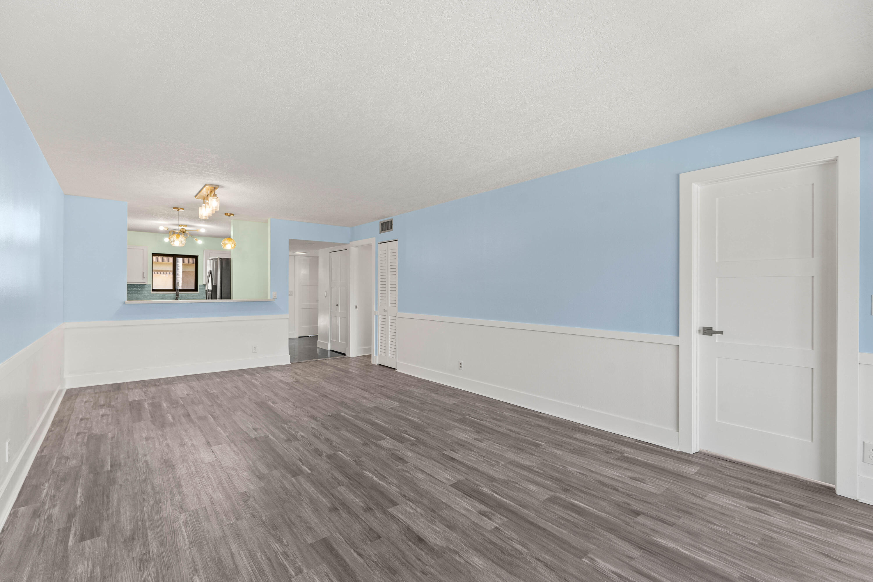 412 Southwind Drive B2 Property Photo 22