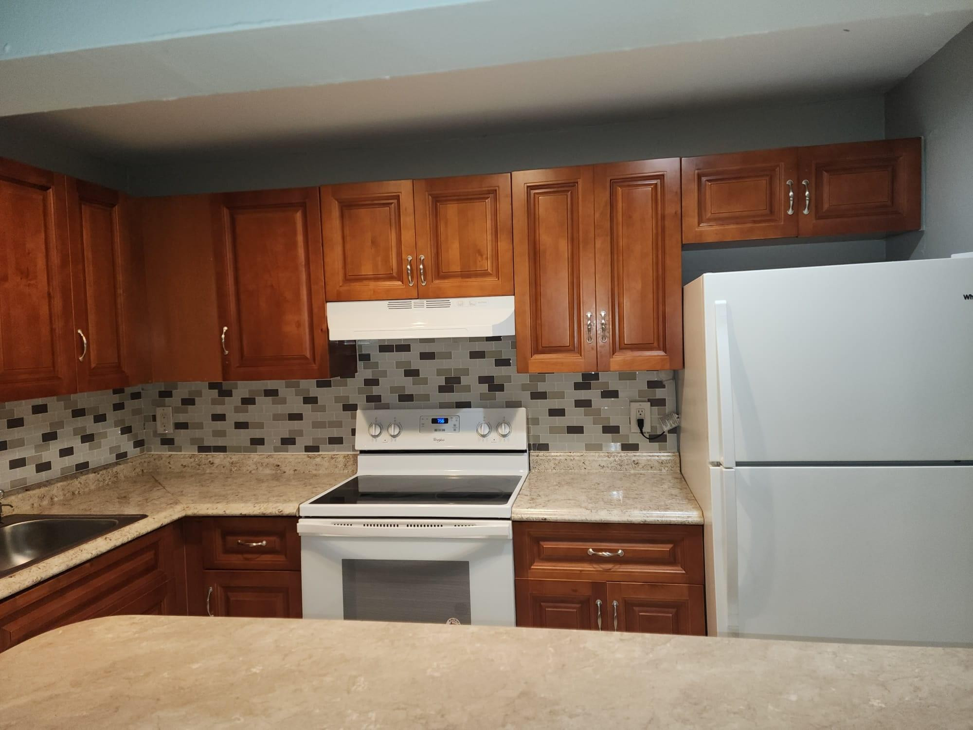 4174 Inverrary Drive 811 Property Photo 3