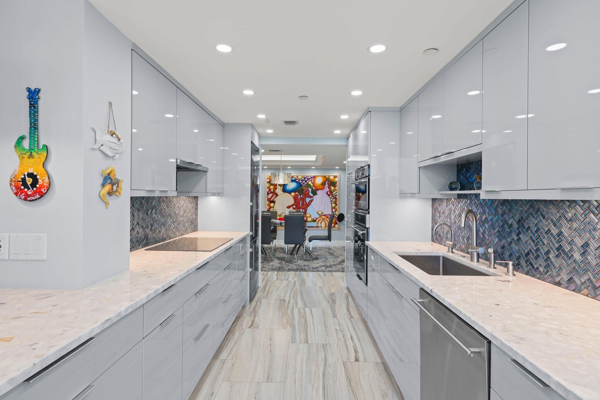 500 Ocean Drive E4c Property Photo 18