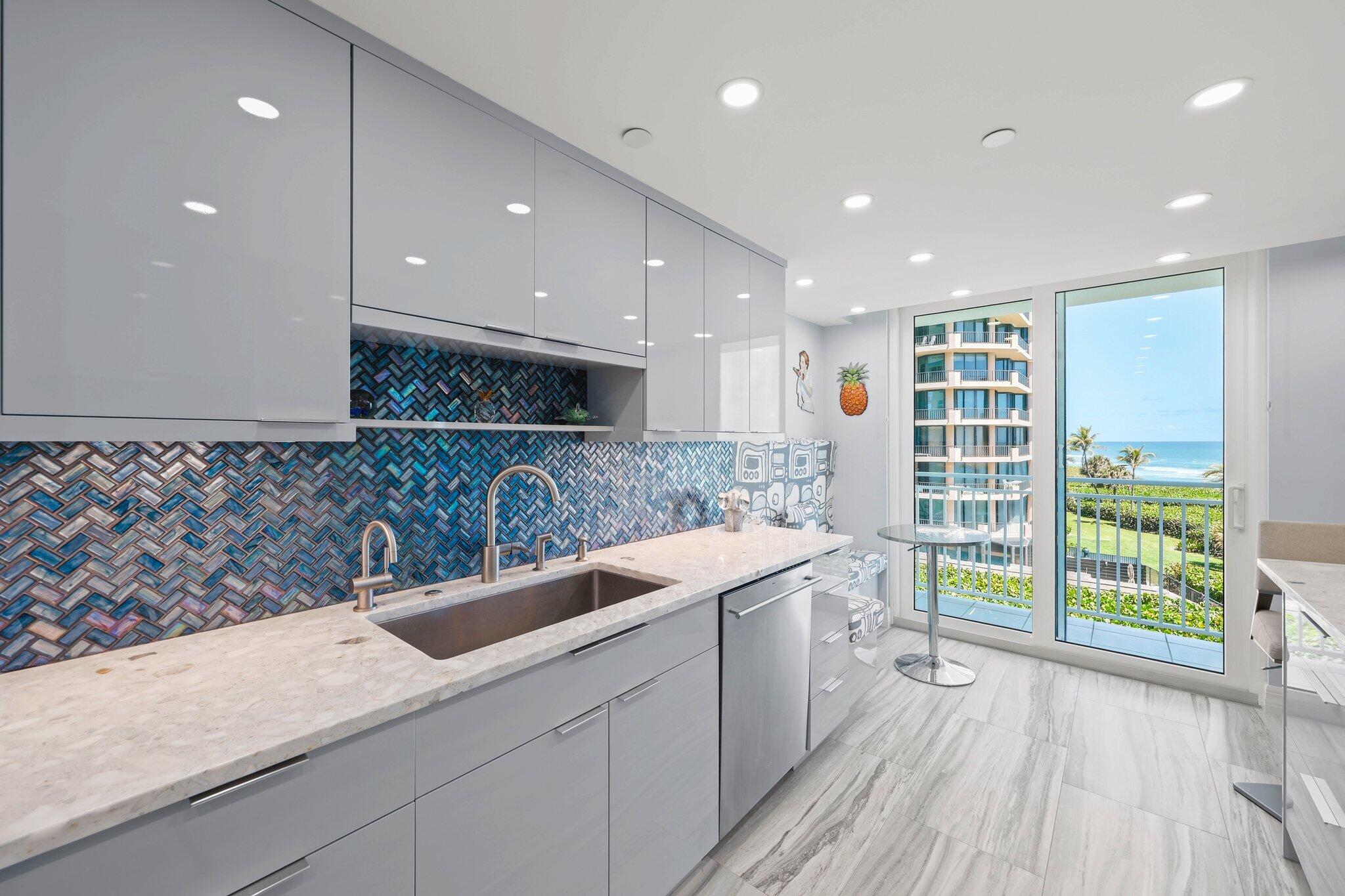 500 Ocean Drive E4c Property Photo 22