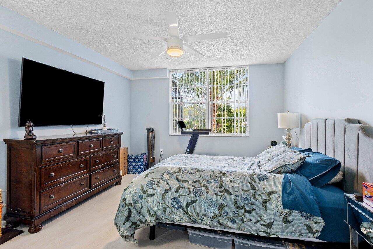 3111 Clint Moore Road 104 Property Photo 16