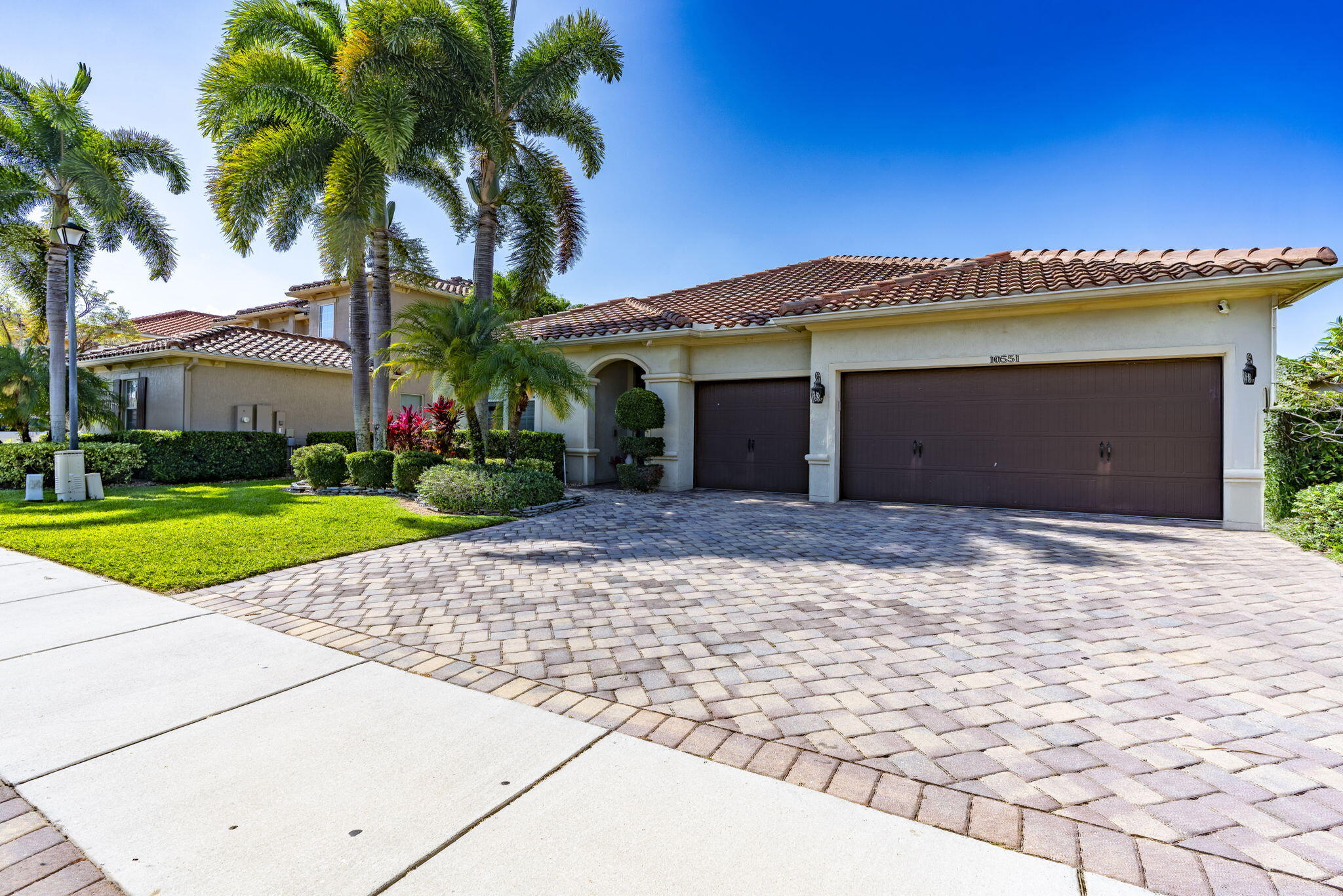 10551 Long Leaf Lane