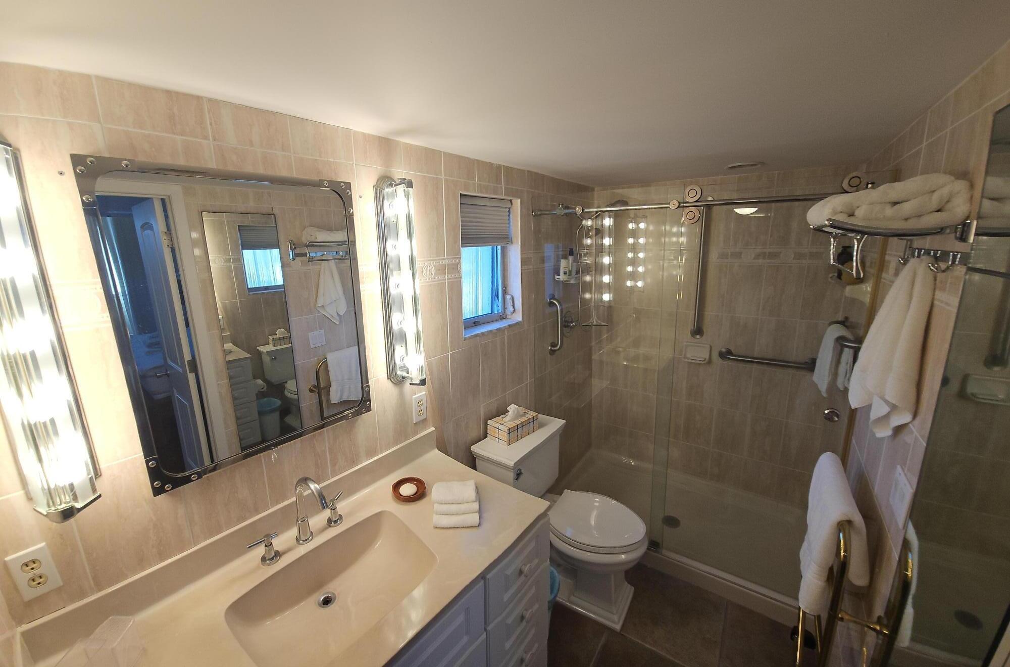 201 Spyglass Lane Property Photo 14