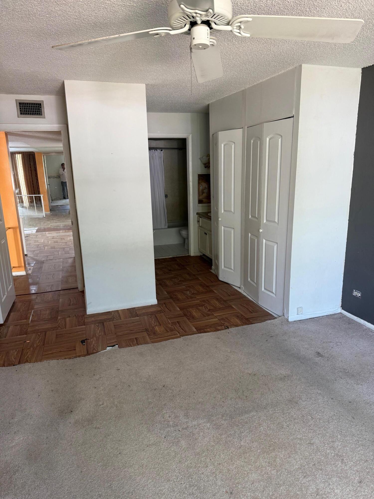 3730 Inverrary Drive 2a Property Photo 7