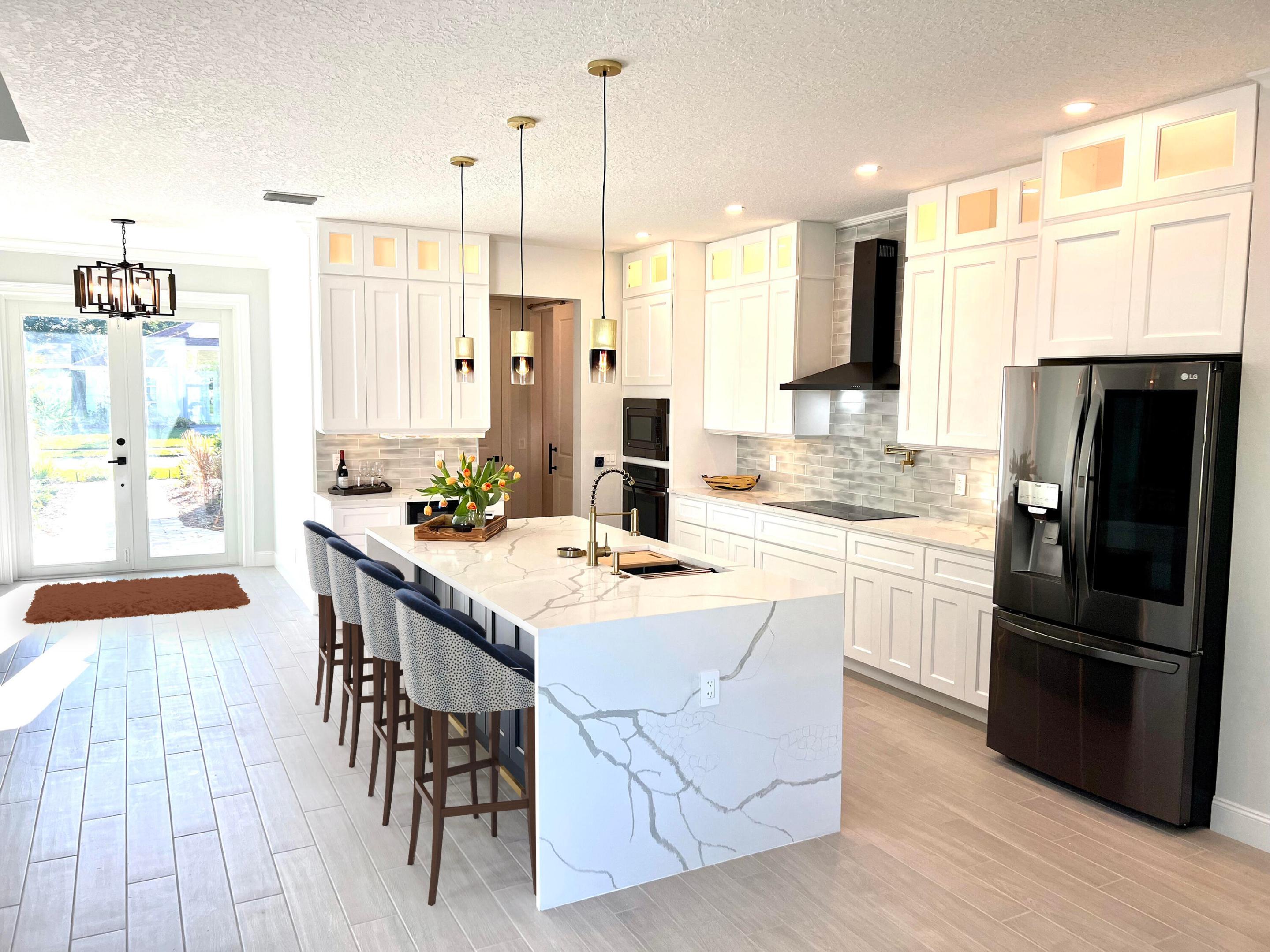 6660 49th Property Photo 3