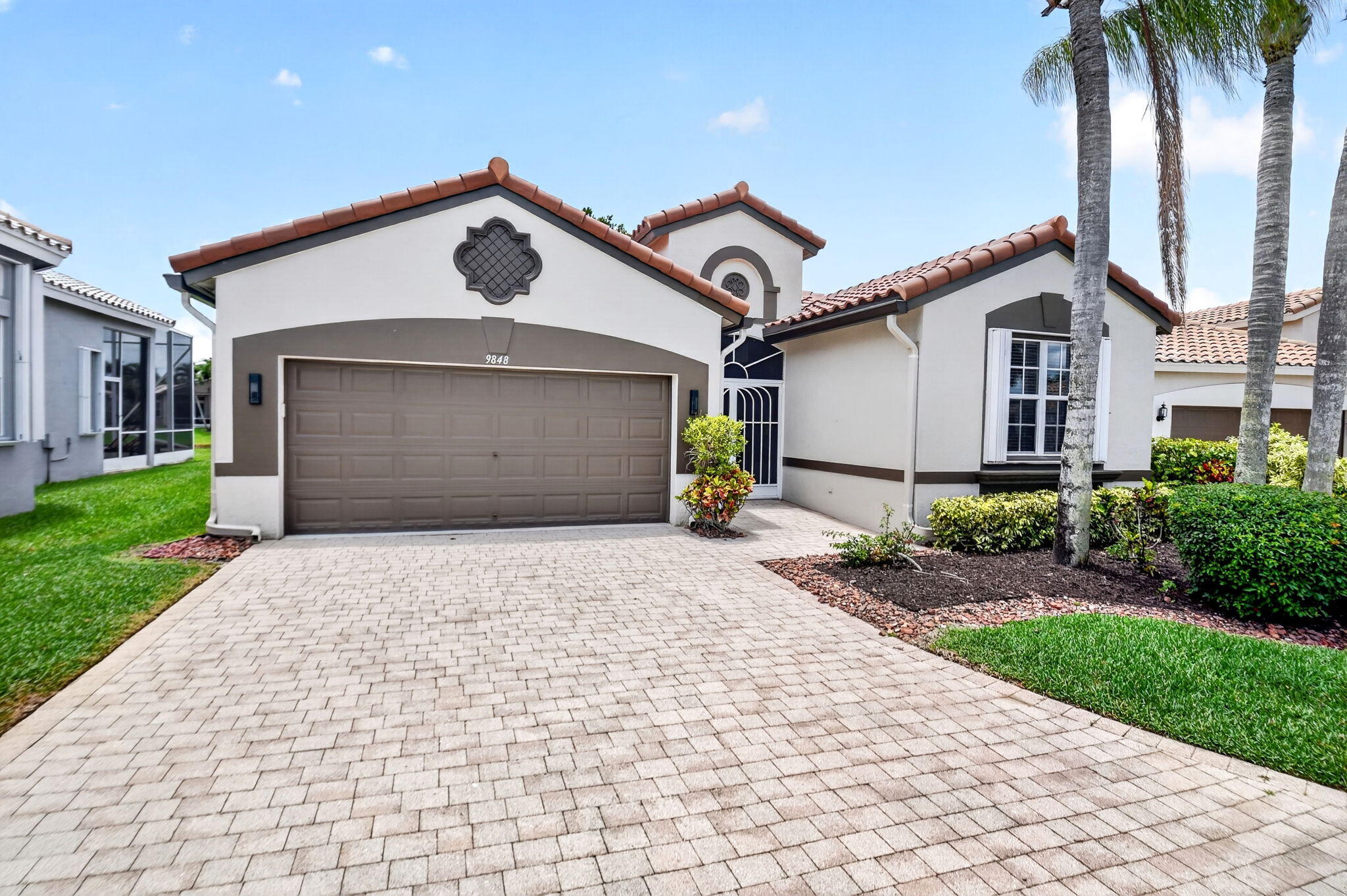 9848 Vedette Lane Property Photo 3