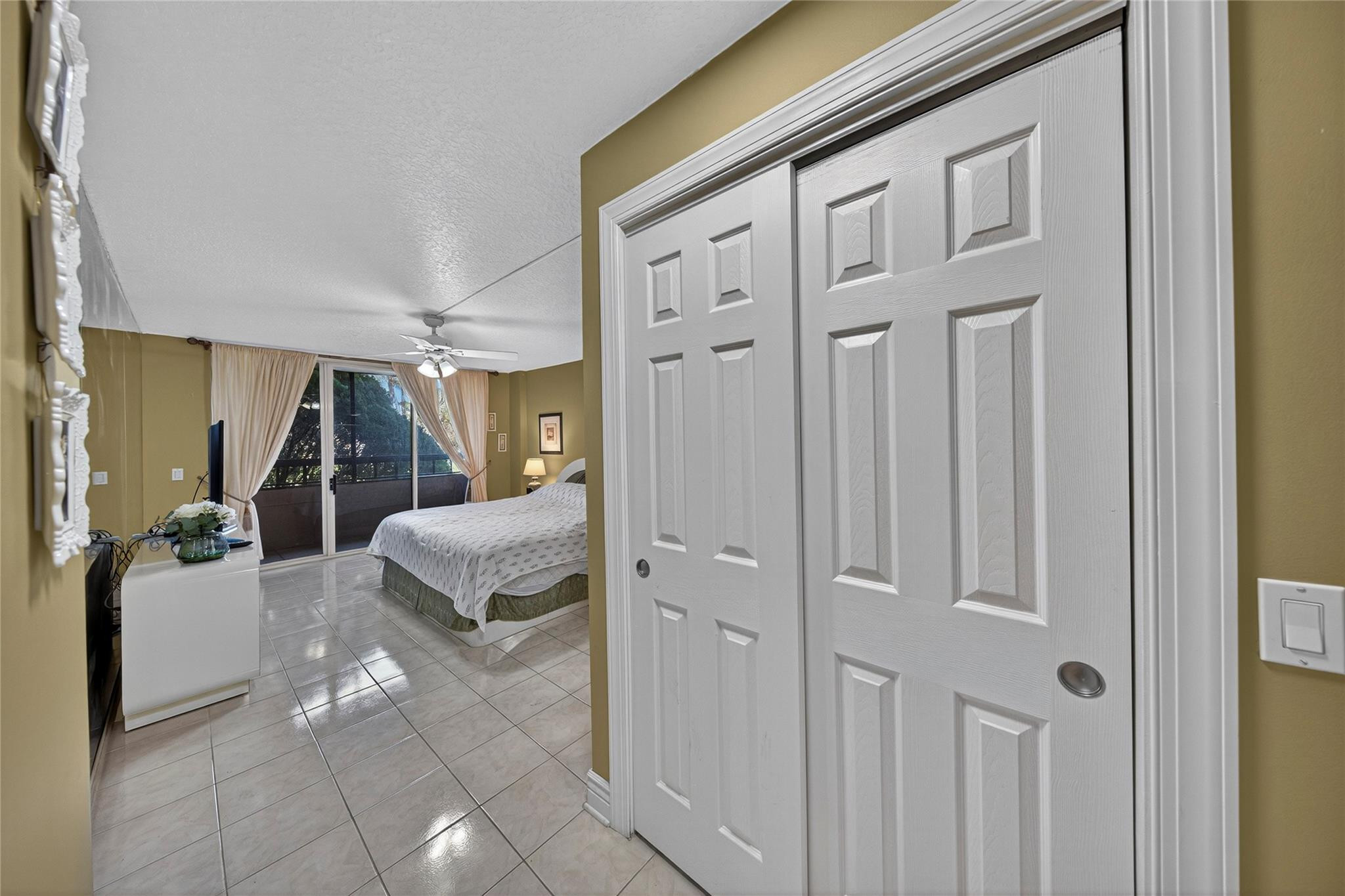 4702 Fountains Drive S 205 Property Photo 27