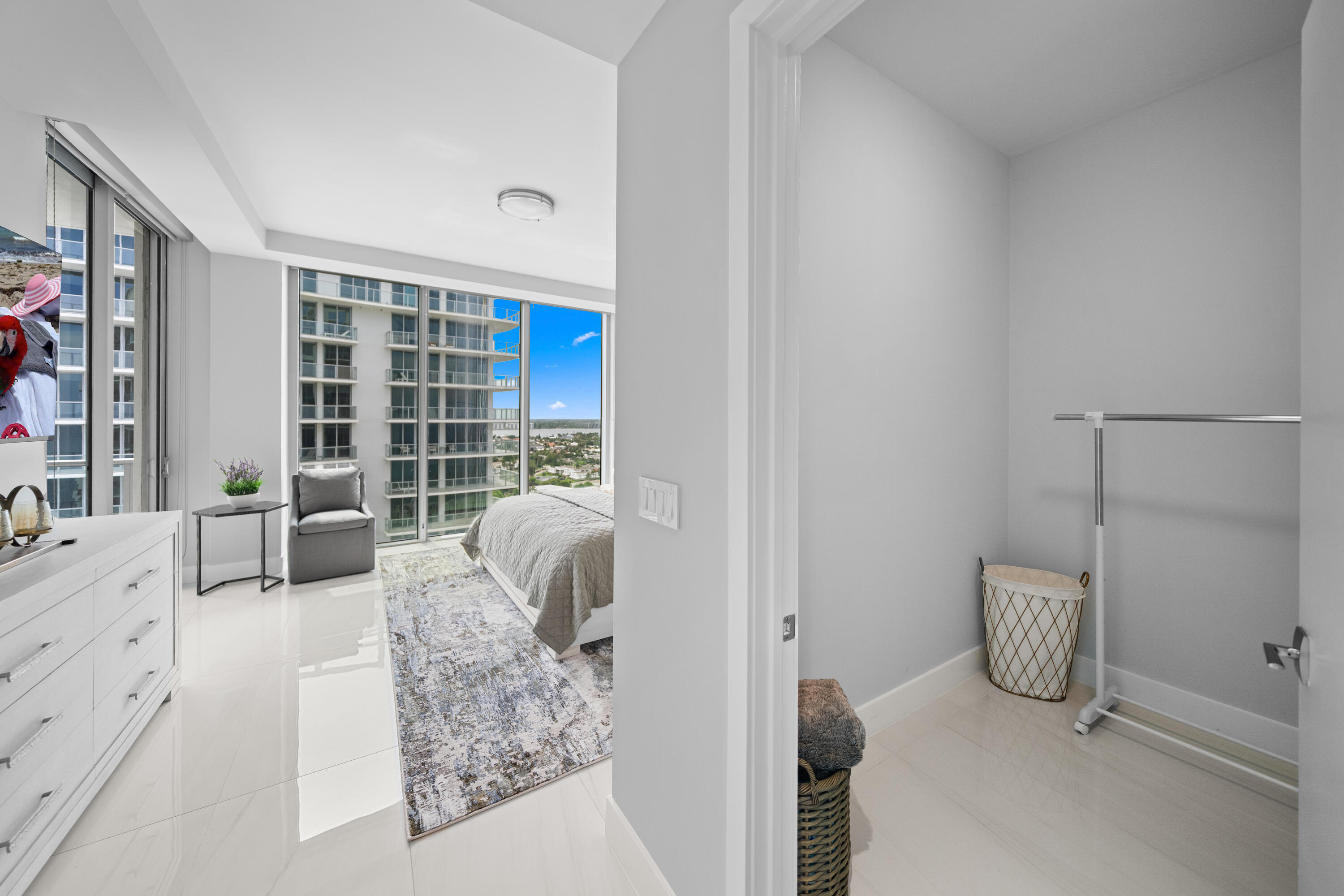 3100 N Ocean Drive H-1608 Property Photo 49