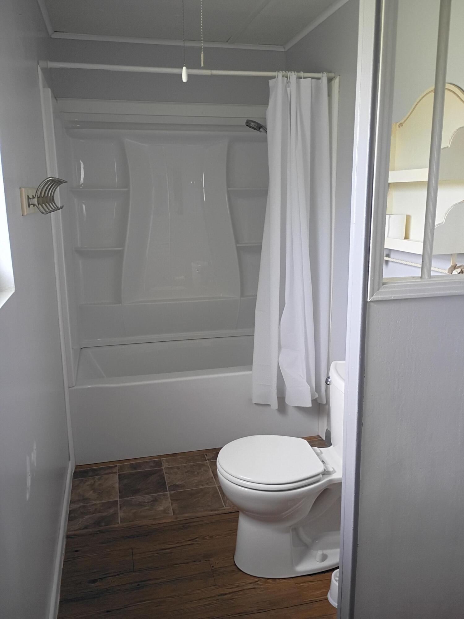 2130 Se 24th Boulevard Property Photo 13