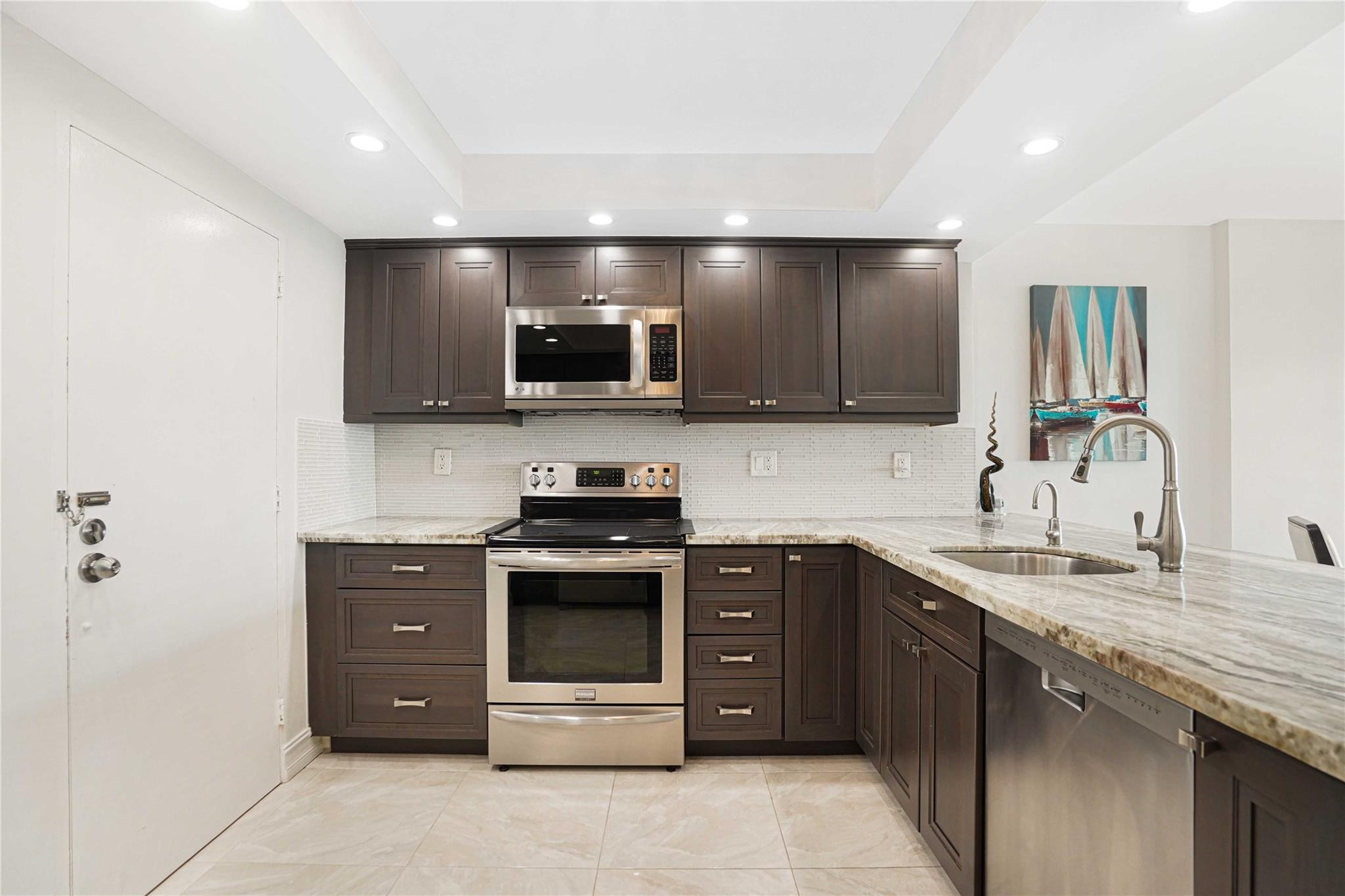 3430 Galt Ocean Drive 304 Property Photo 10