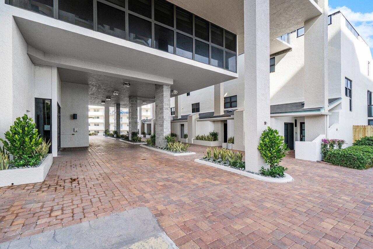 3115 S Ocean Boulevard 1001 Property Photo 2
