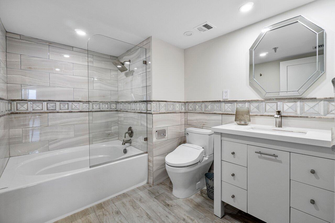 3115 S Ocean Boulevard 1001 Property Photo 13