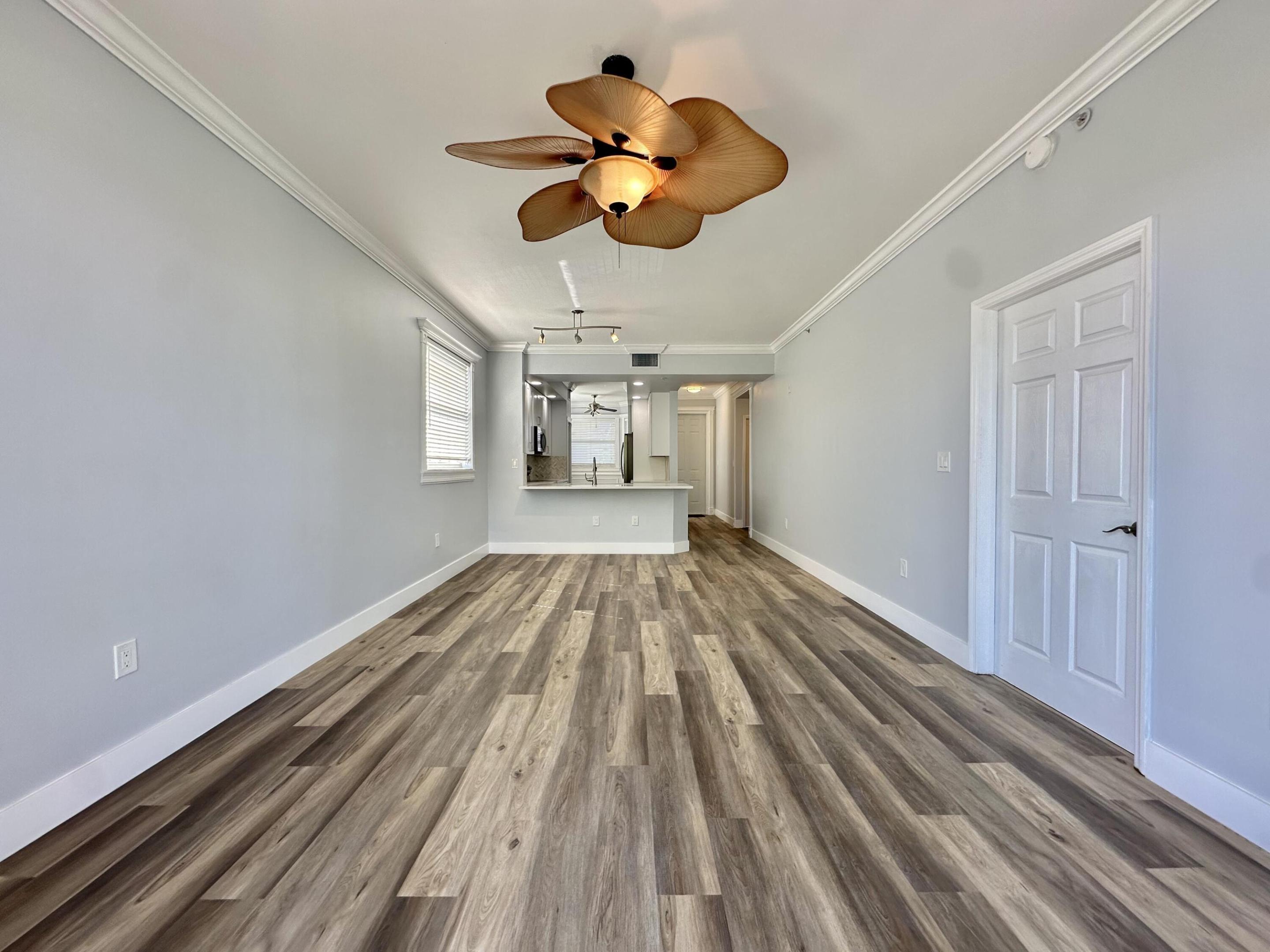 27 Royal Palm Way 406 Property Photo 15