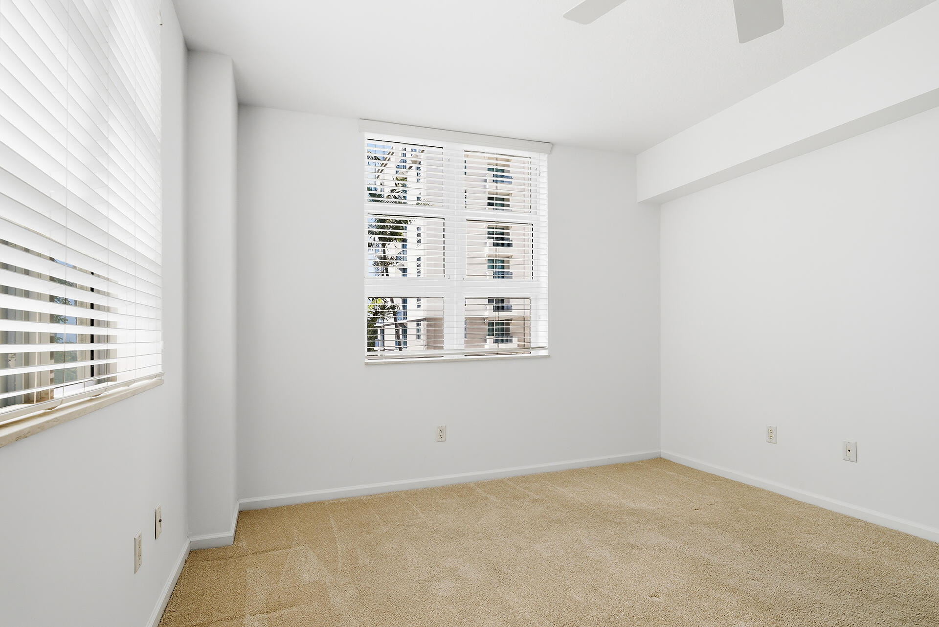403 S Sapodilla Avenue 218 Property Photo 12