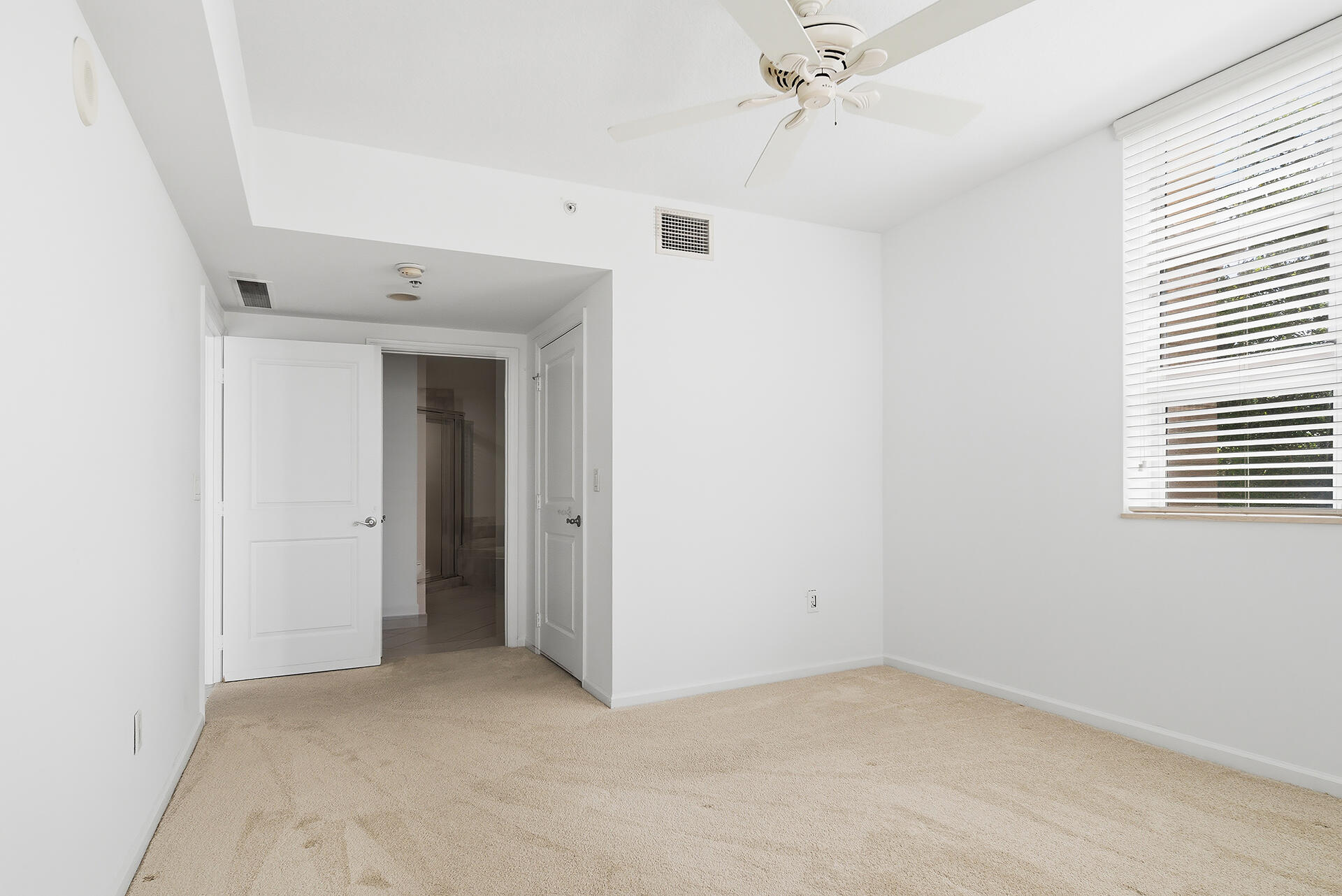 403 S Sapodilla Avenue 218 Property Photo 13