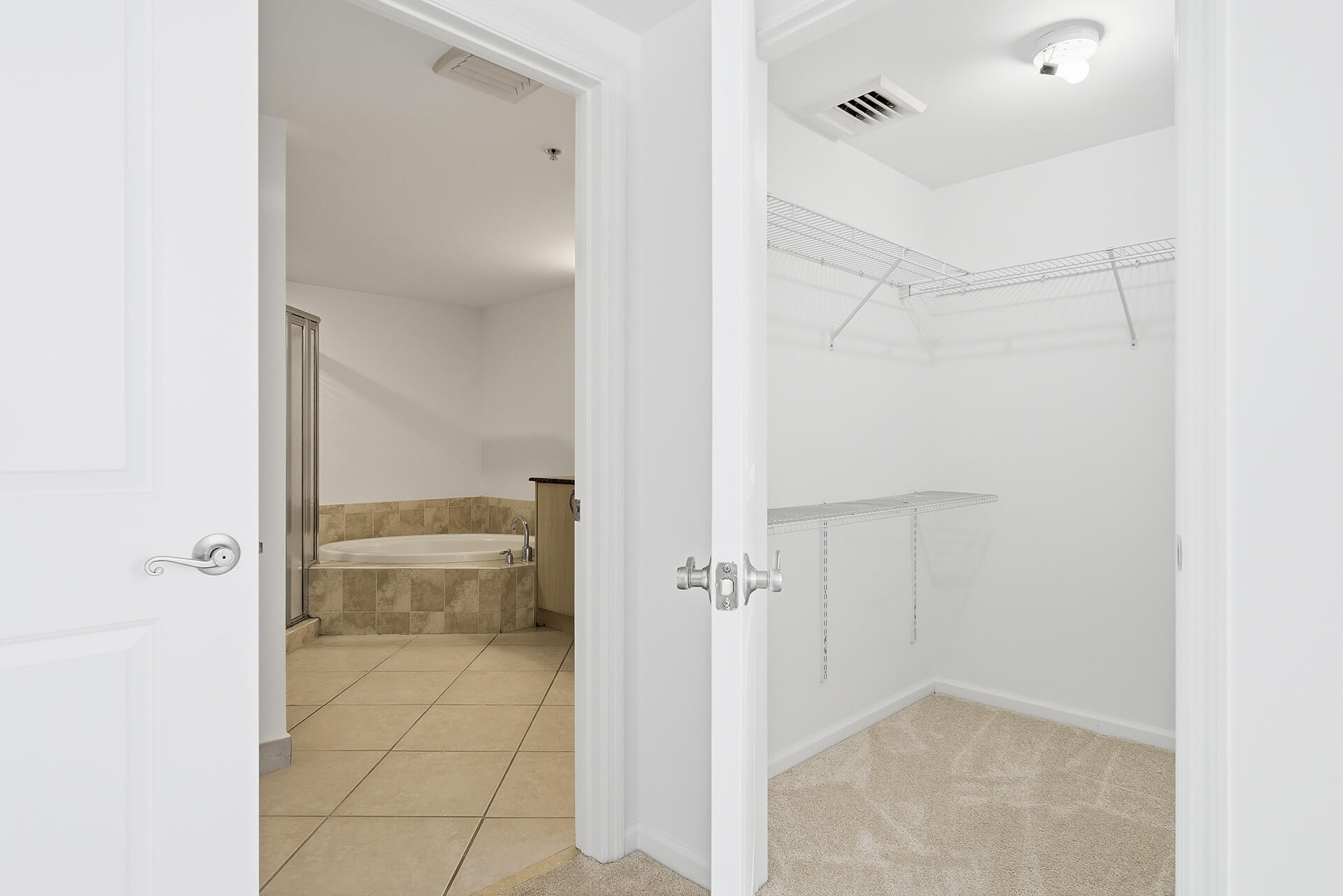 403 S Sapodilla Avenue 218 Property Photo 14