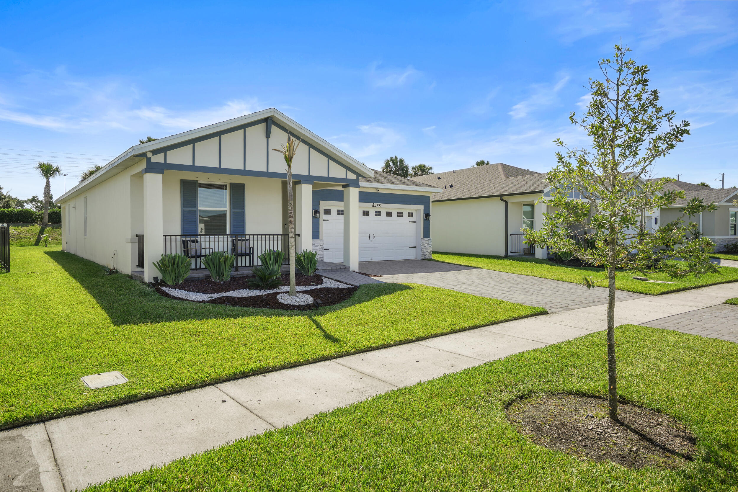 8588 Dahlia Circle Property Photo 6