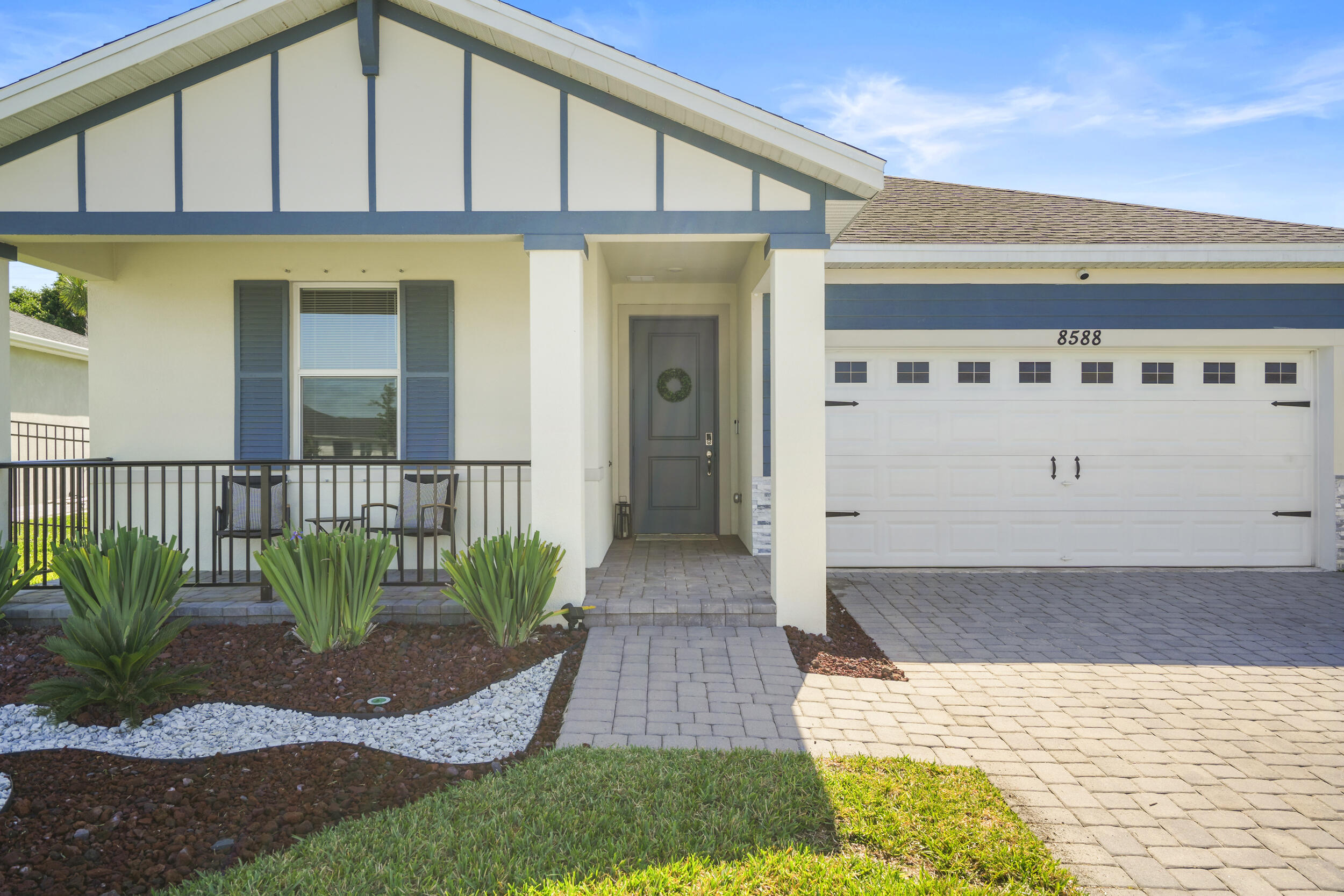 8588 Dahlia Circle Property Photo 9