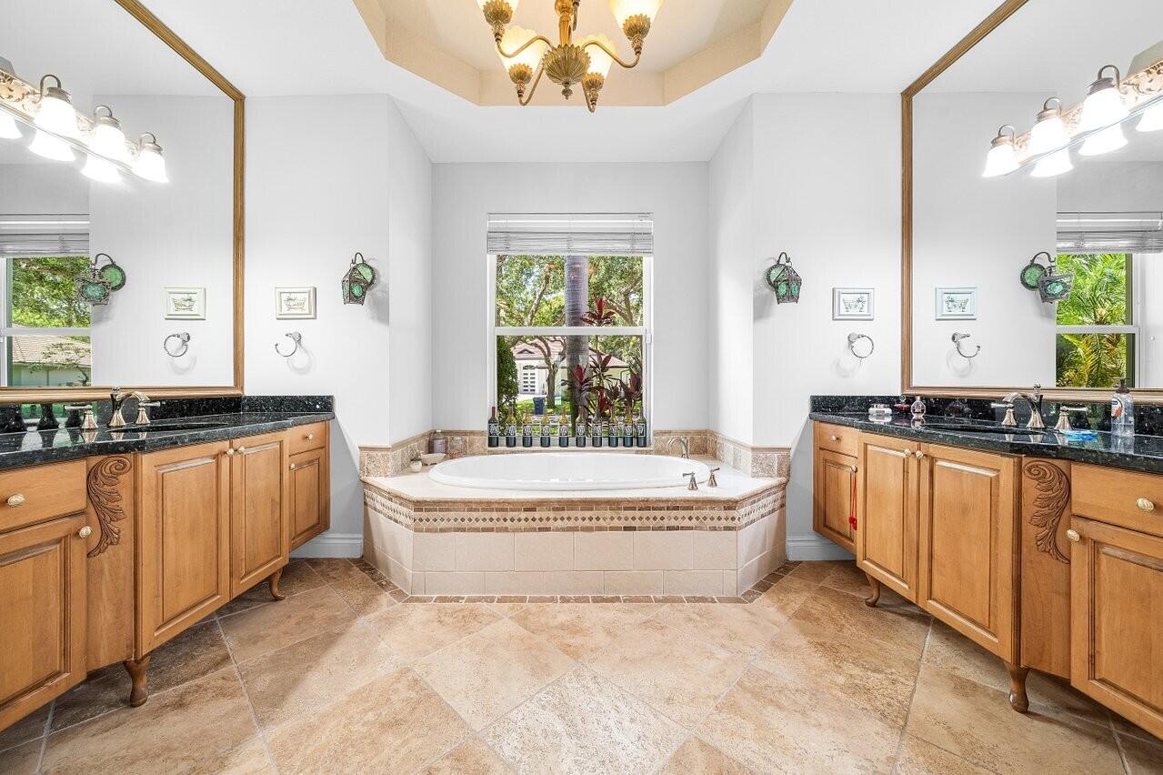 6990 Cypress Cove Circle Property Photo 13