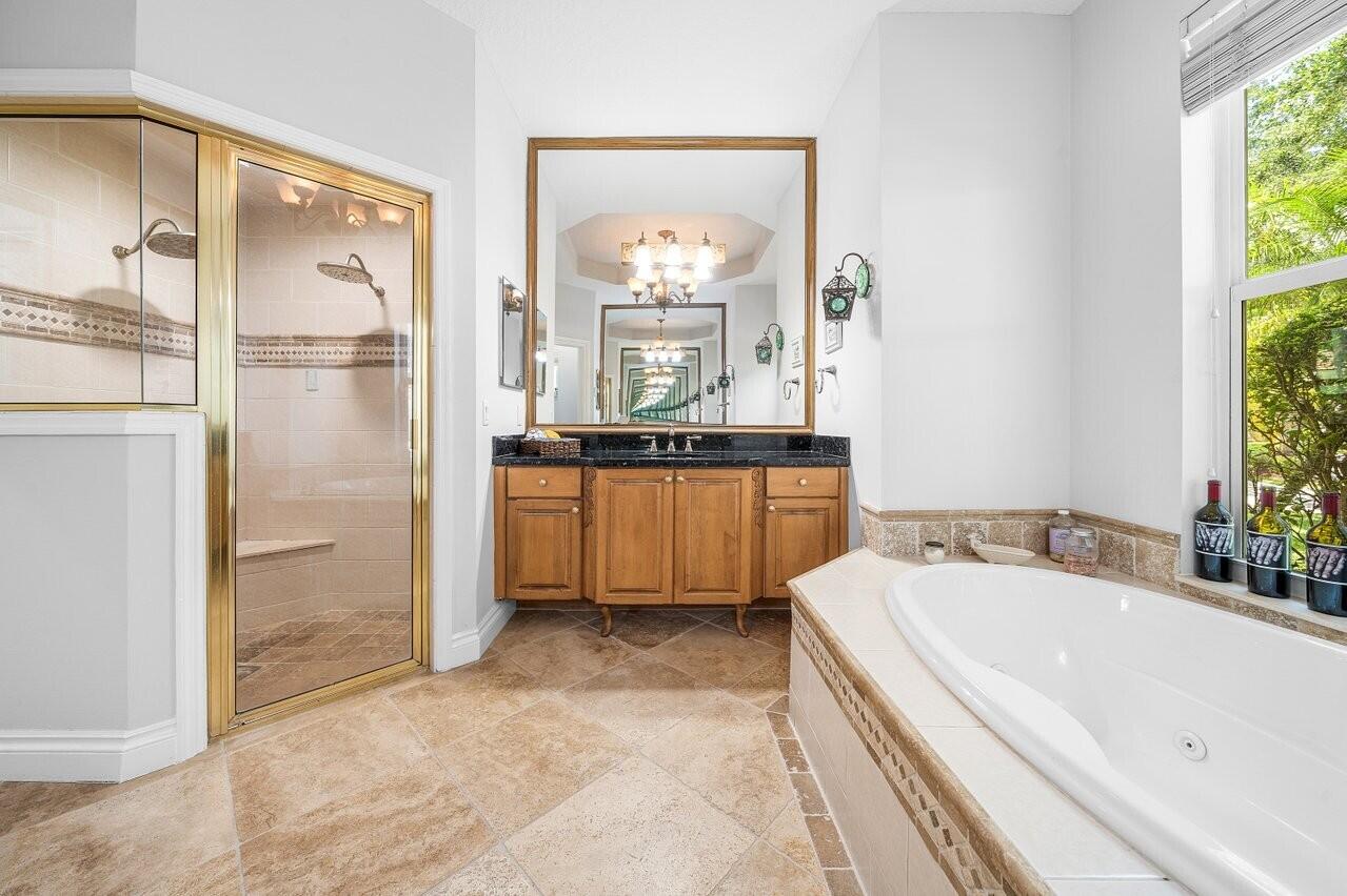 6990 Cypress Cove Circle Property Photo 14
