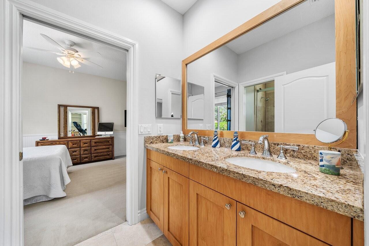 6990 Cypress Cove Circle Property Photo 16