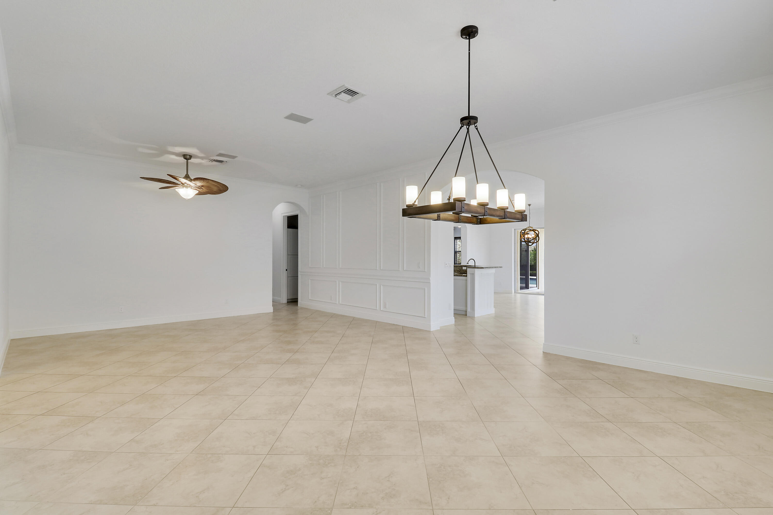 119 Steeple Circle Property Photo 4