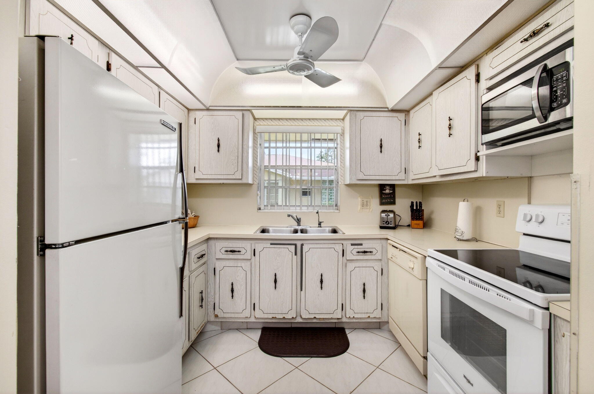 14290 Nesting Way A Property Photo 16
