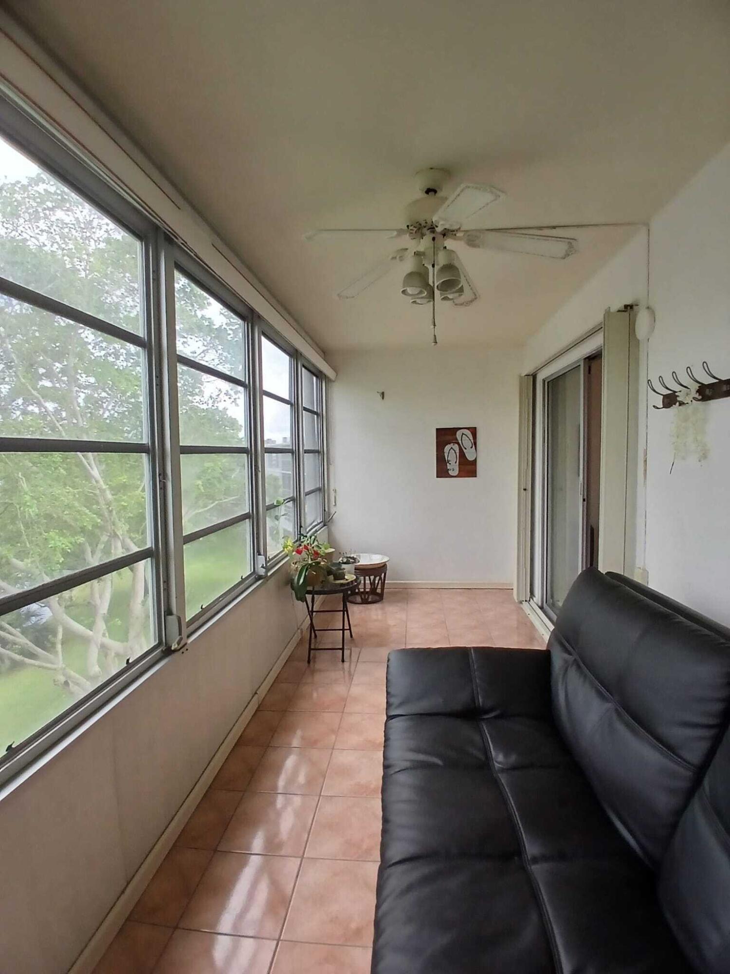 4023 Newport H Property Photo 11