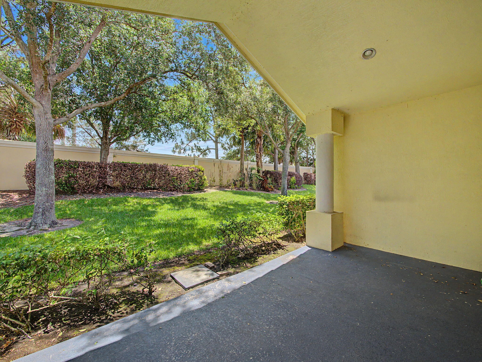 9112 Short Chip Circle Property Photo 17